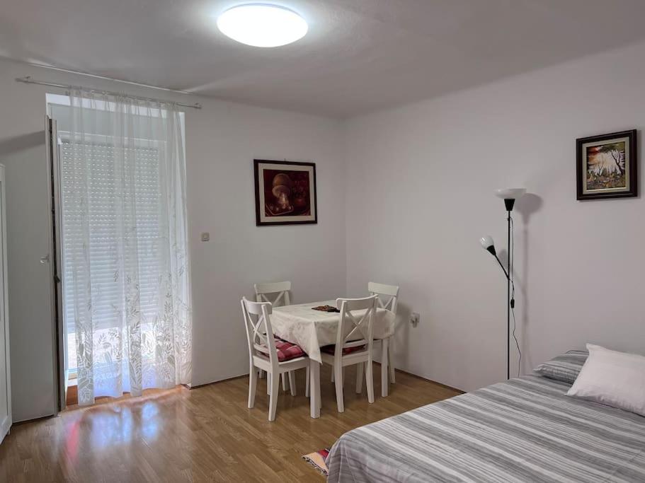 Comfy apartment Premantura view 5