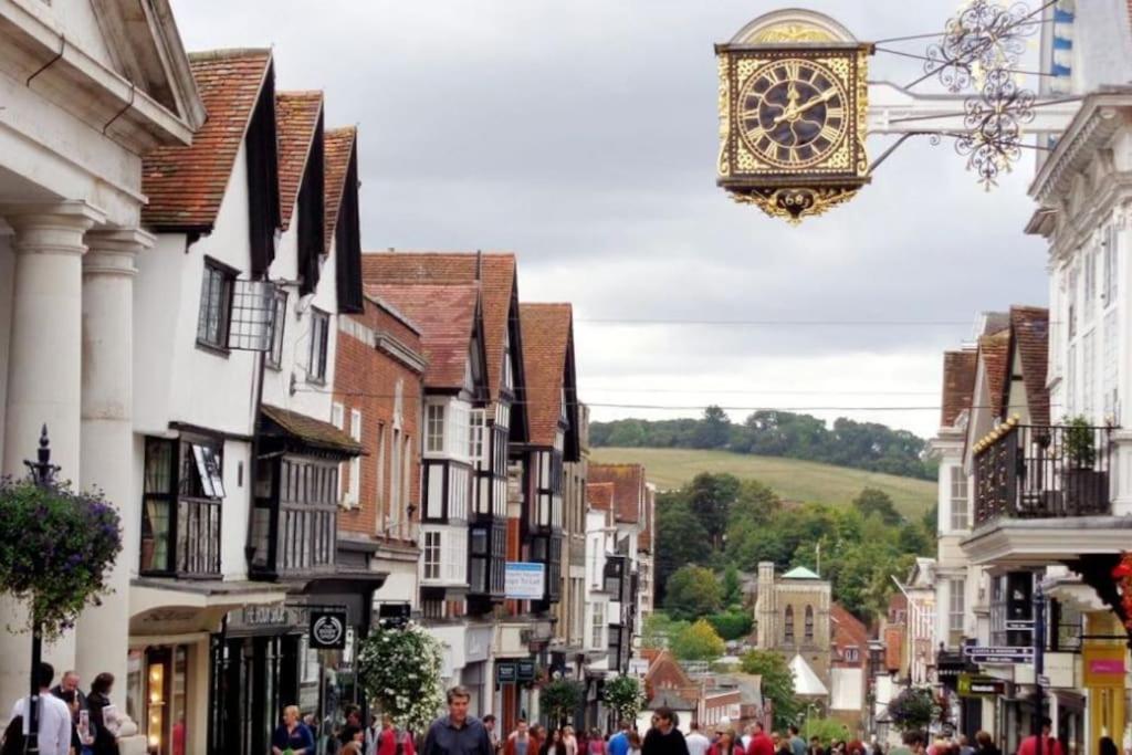 Guildford Vacations - Self-contained Guest Suite - Property Image 13