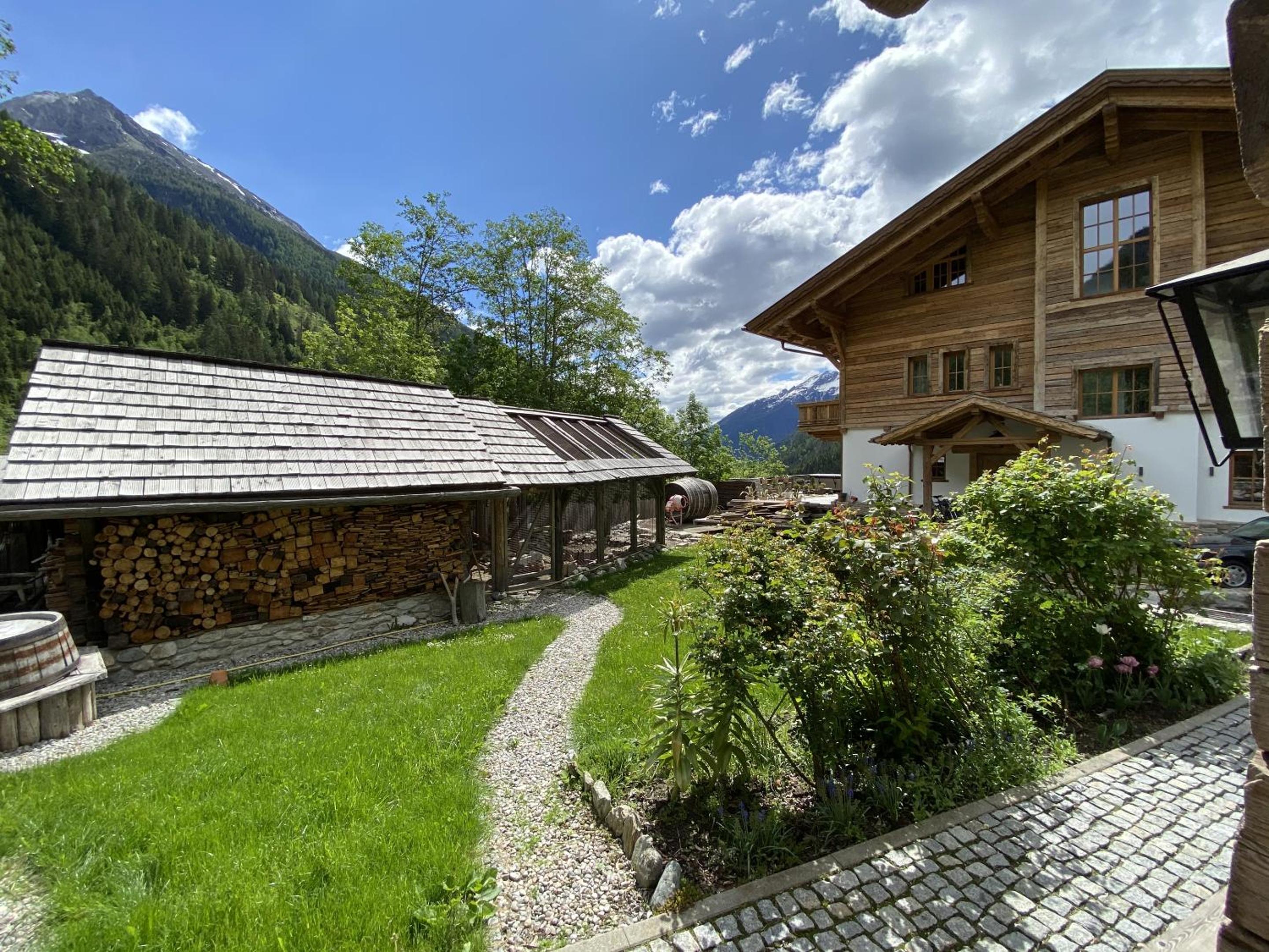 Grand Chalet