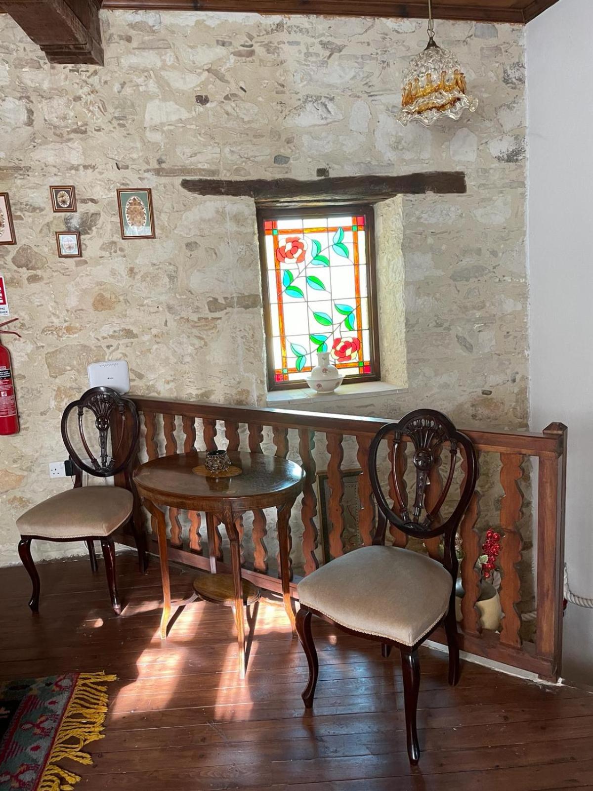 Afames House - Beautiful Traditional House