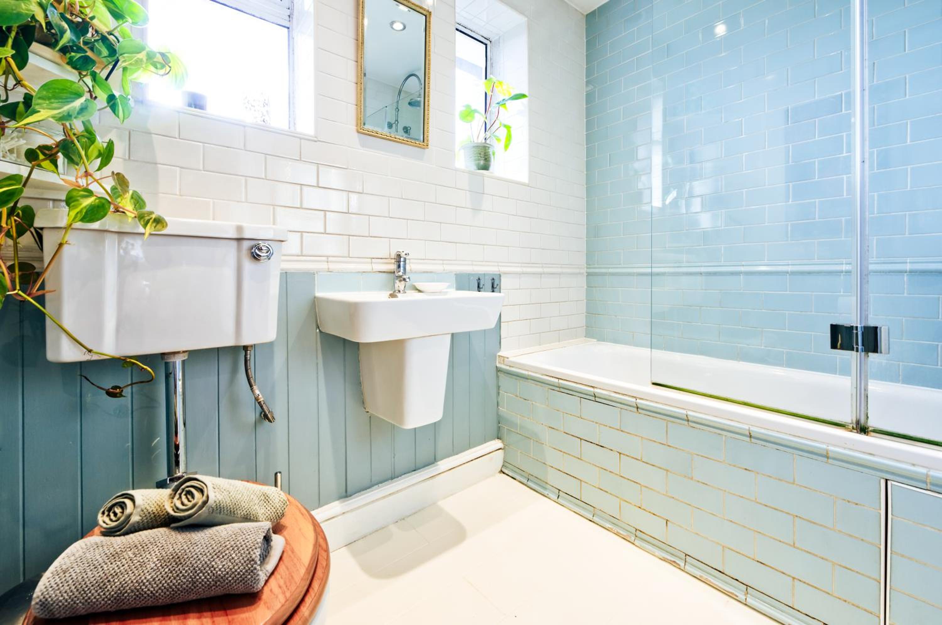Leafy Notting Hill Cottage