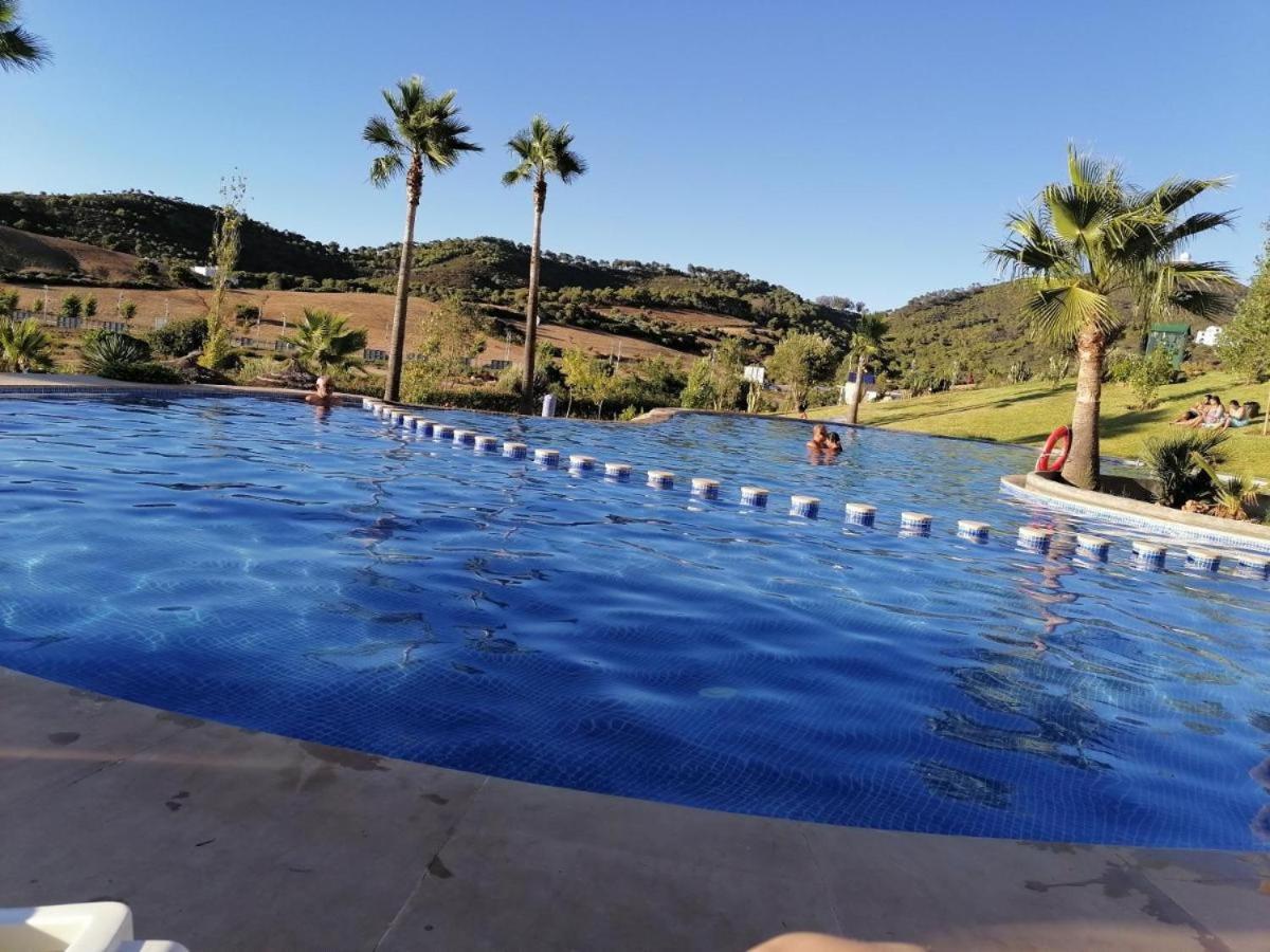 Superbe appartement neuf en résidence avec piscine view 4