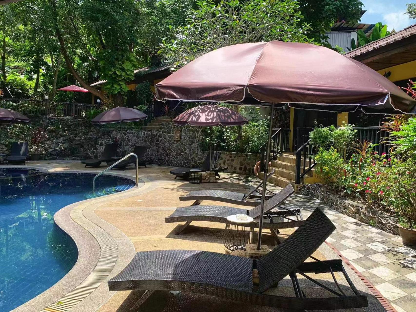patong beautiful pool villa