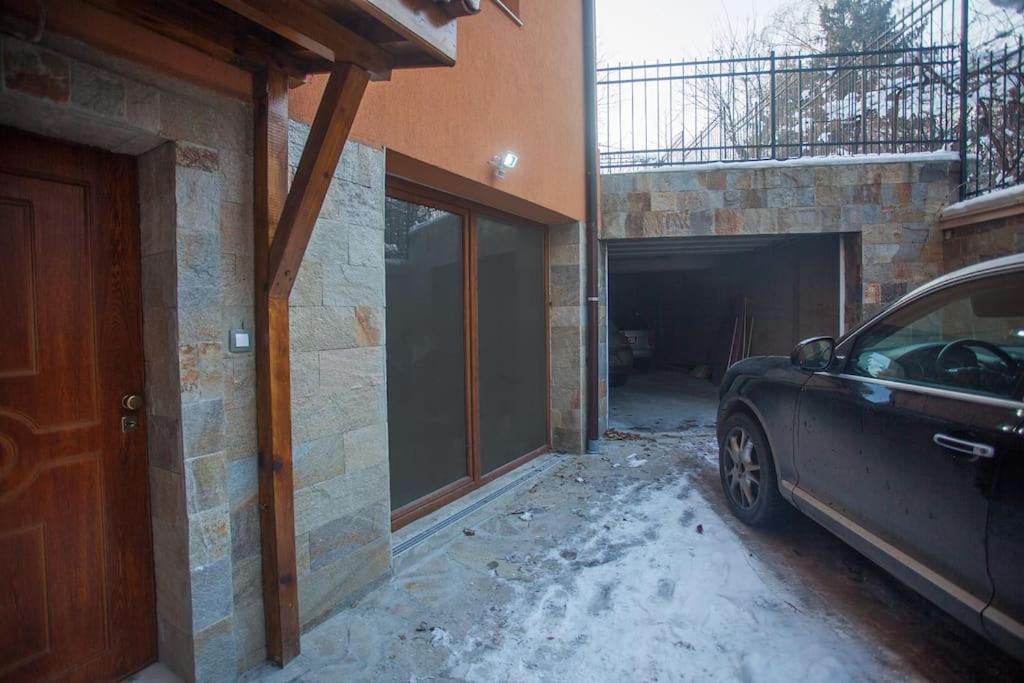 Boutique house close to the Residency