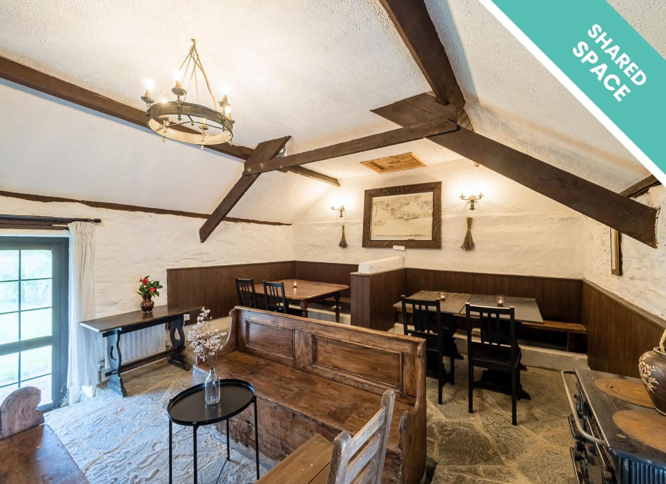 Ventry Farm - Shamrock Cottage by Trident Holiday Homes