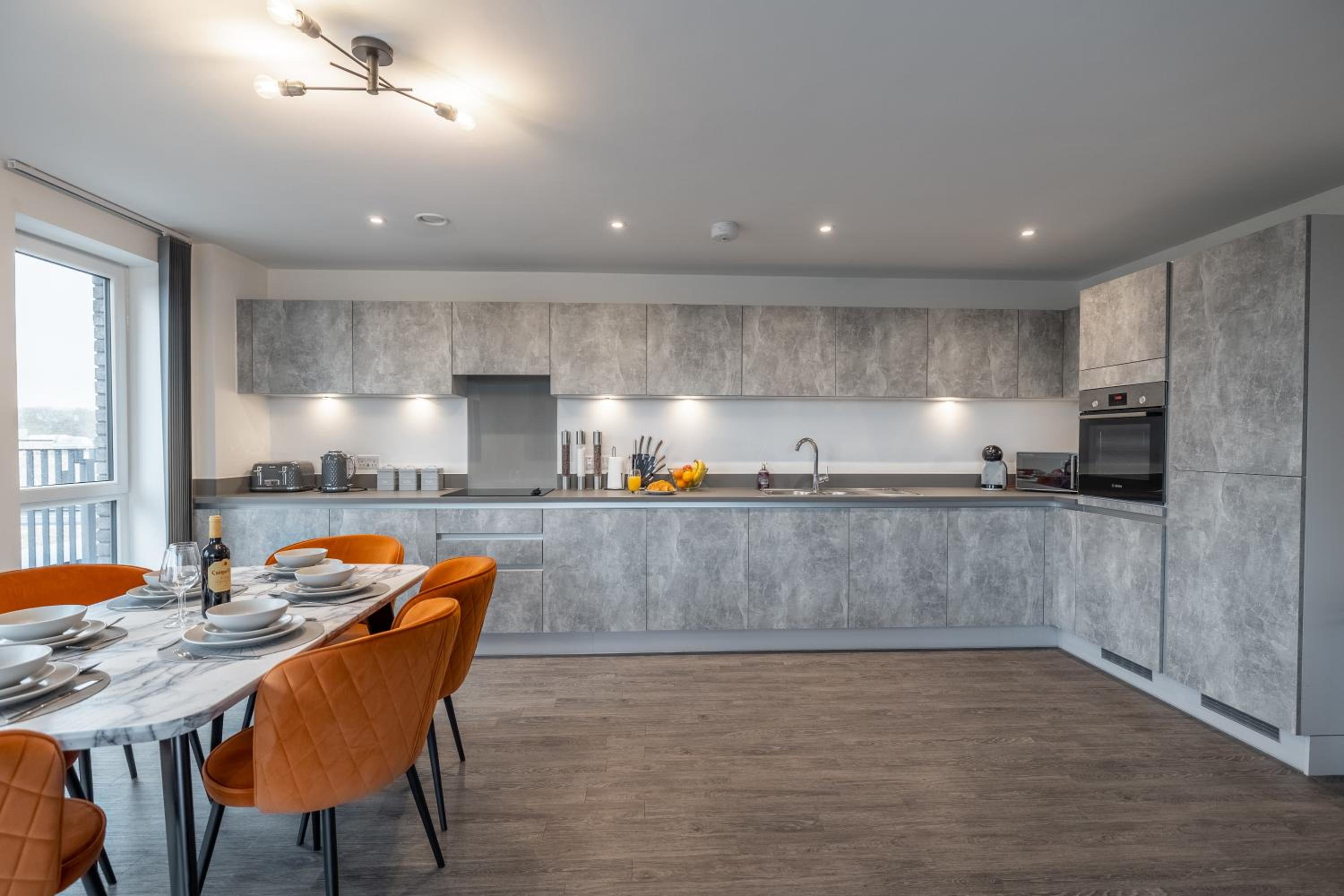 Penthouse-Central-Free parking