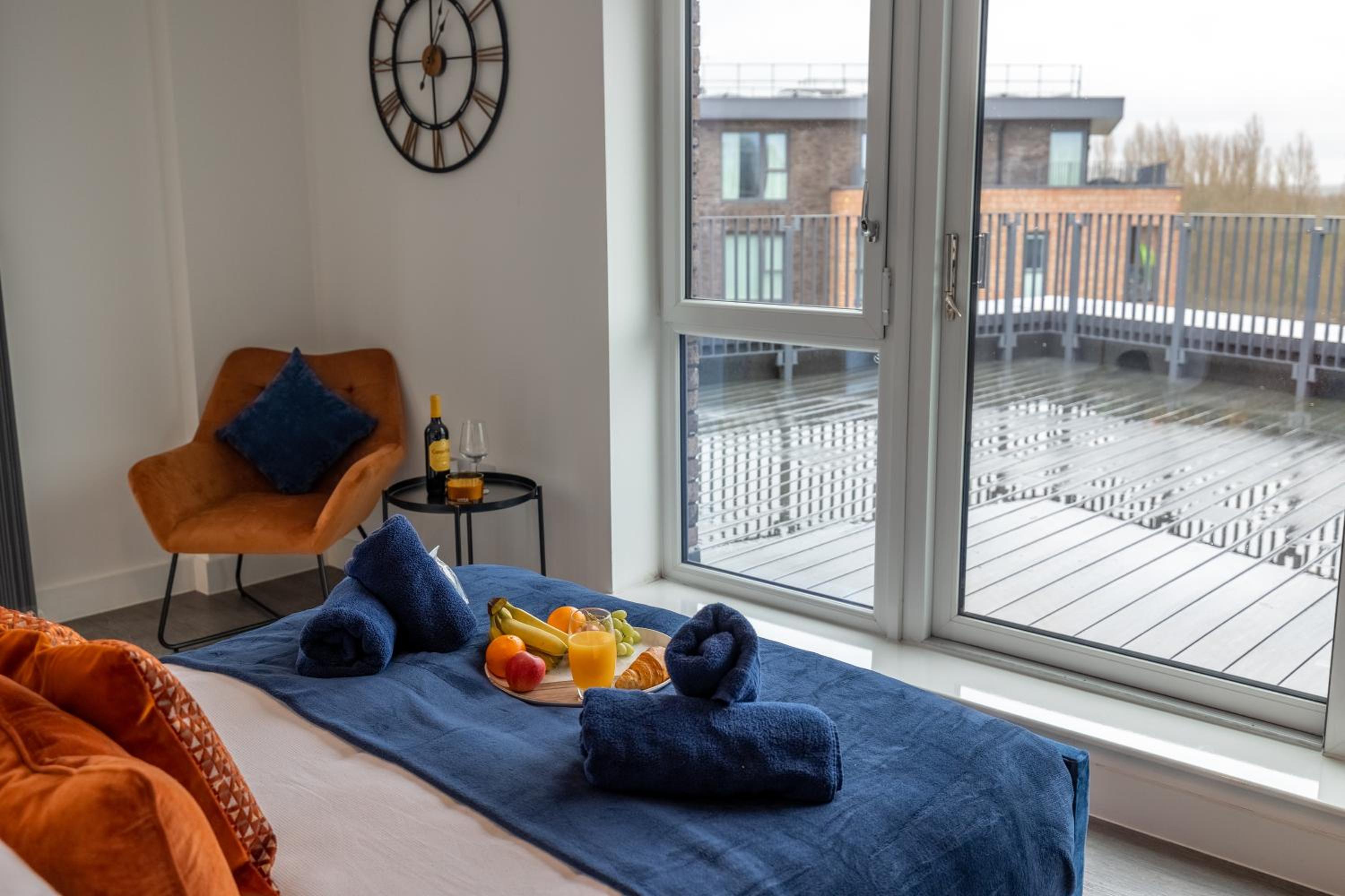 Penthouse-Central-Free parking