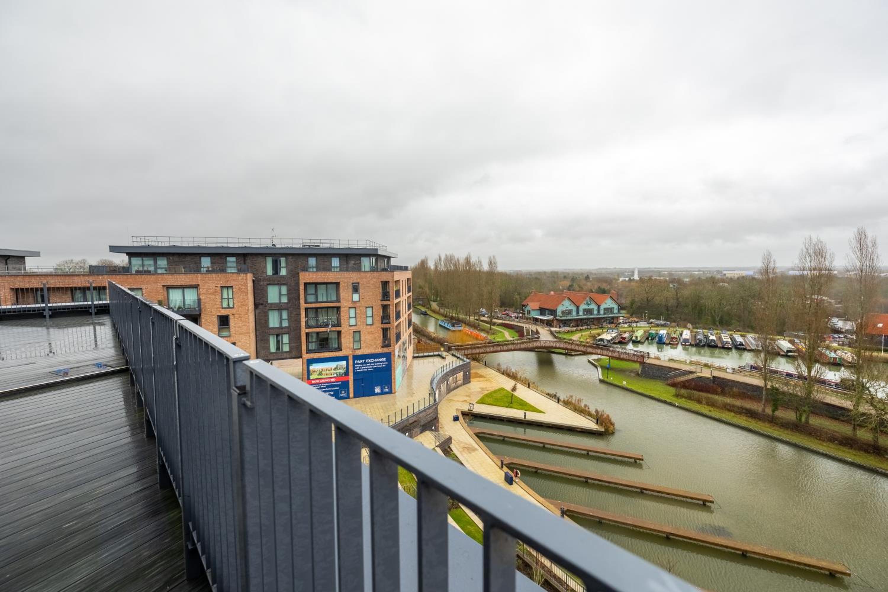 Penthouse-Central-Free parking
