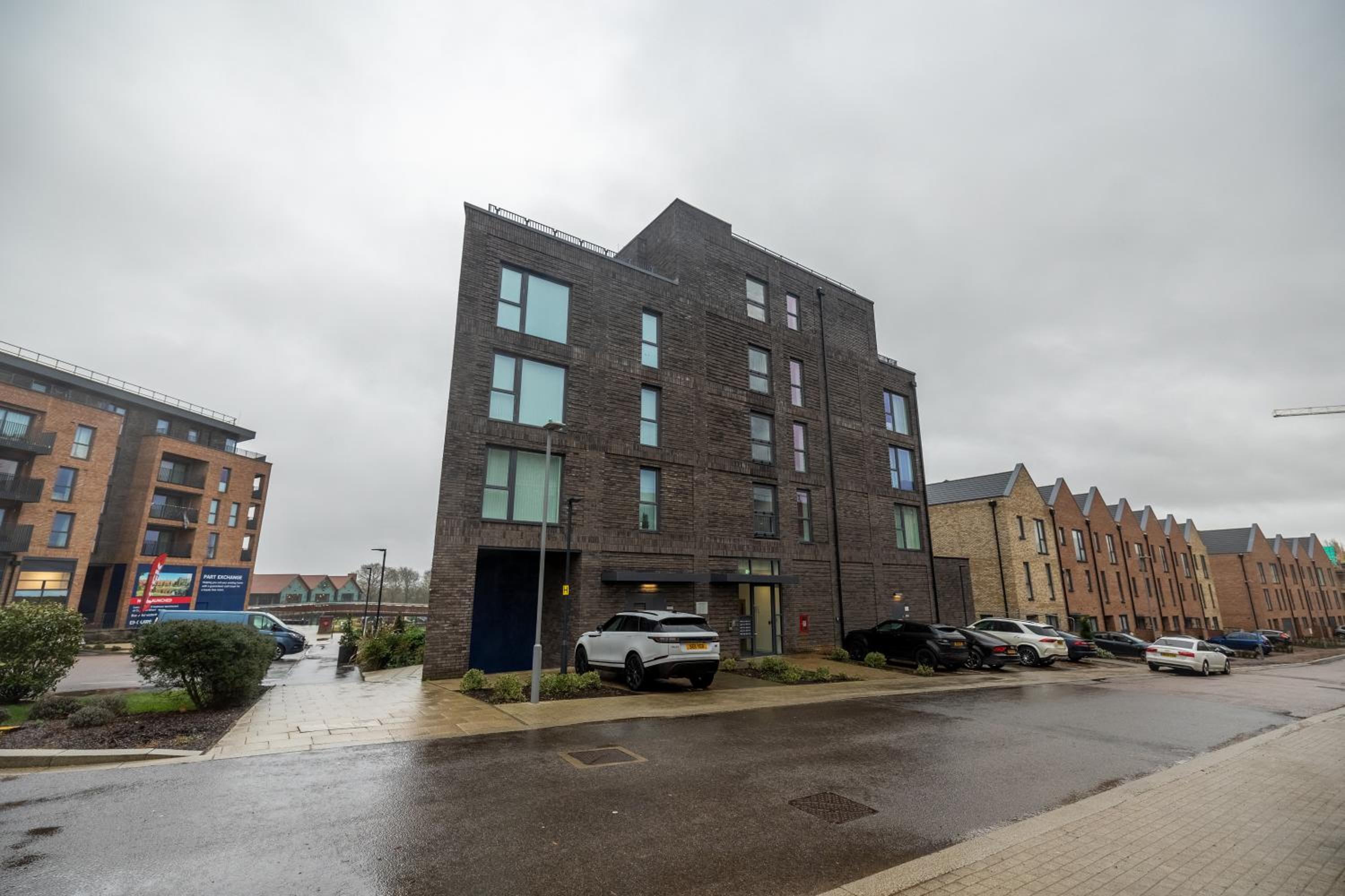 Penthouse-Central-Free parking