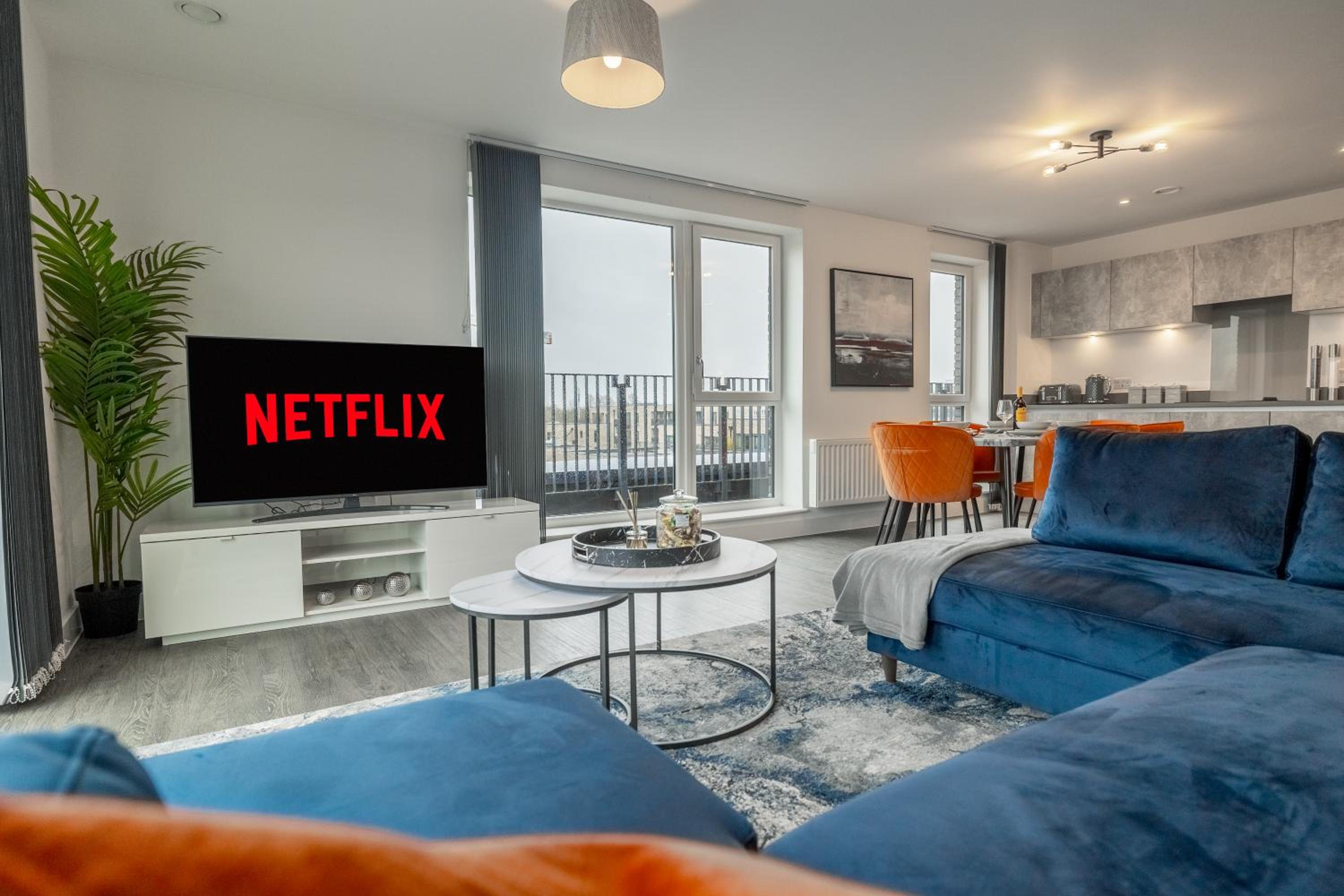 Penthouse-Central-Free parking