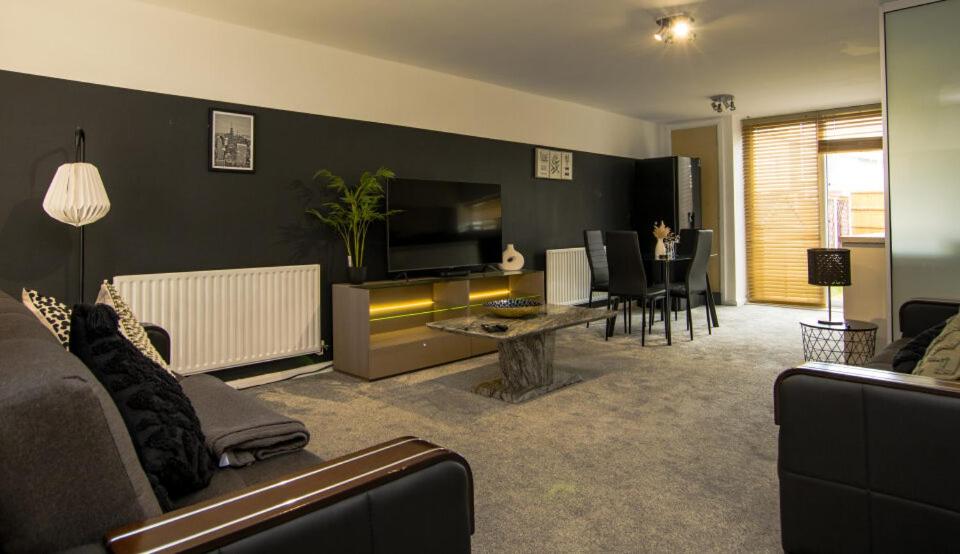 Exquisite three bedroom house