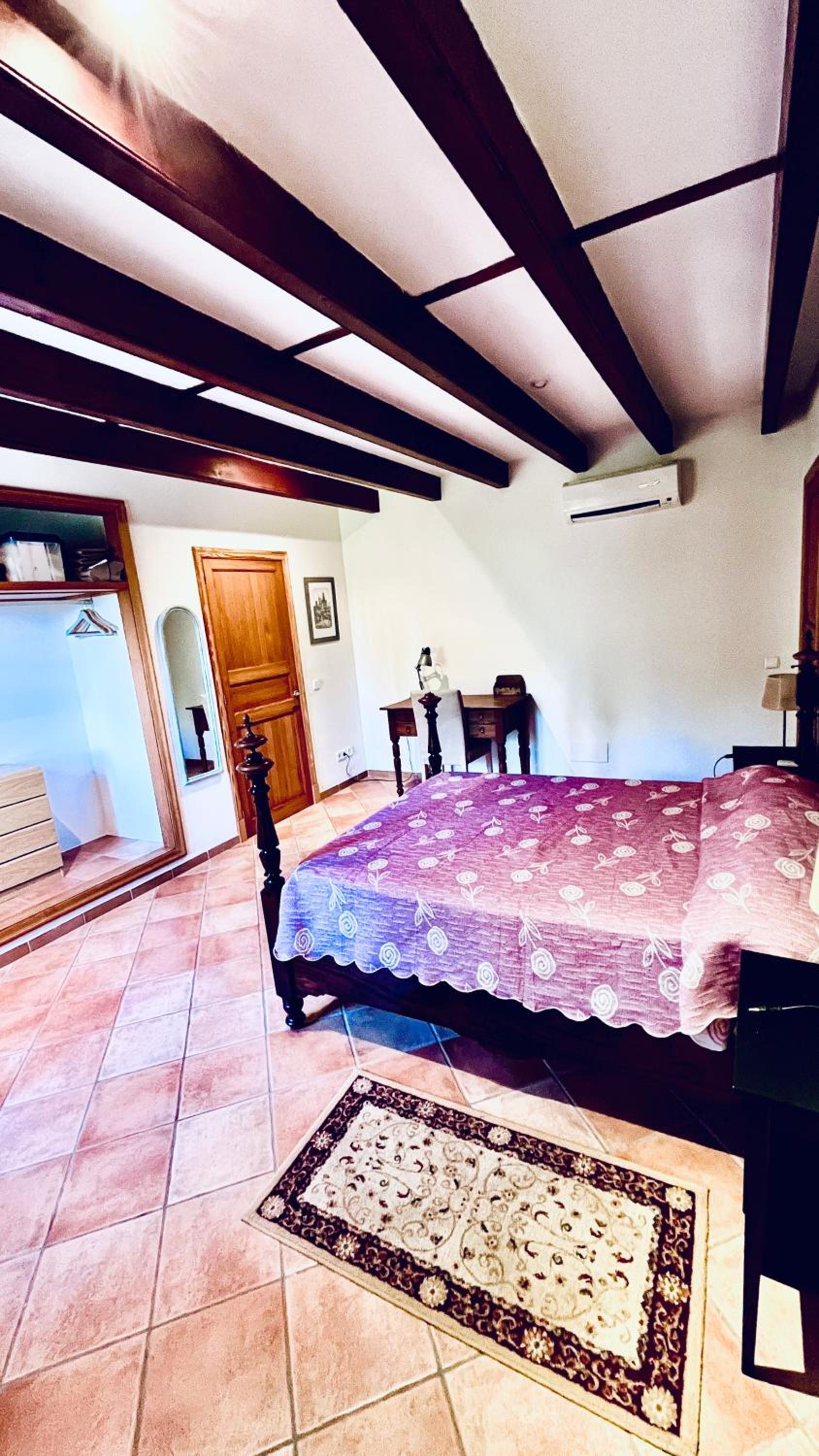 VILLA ES REVELLAR
