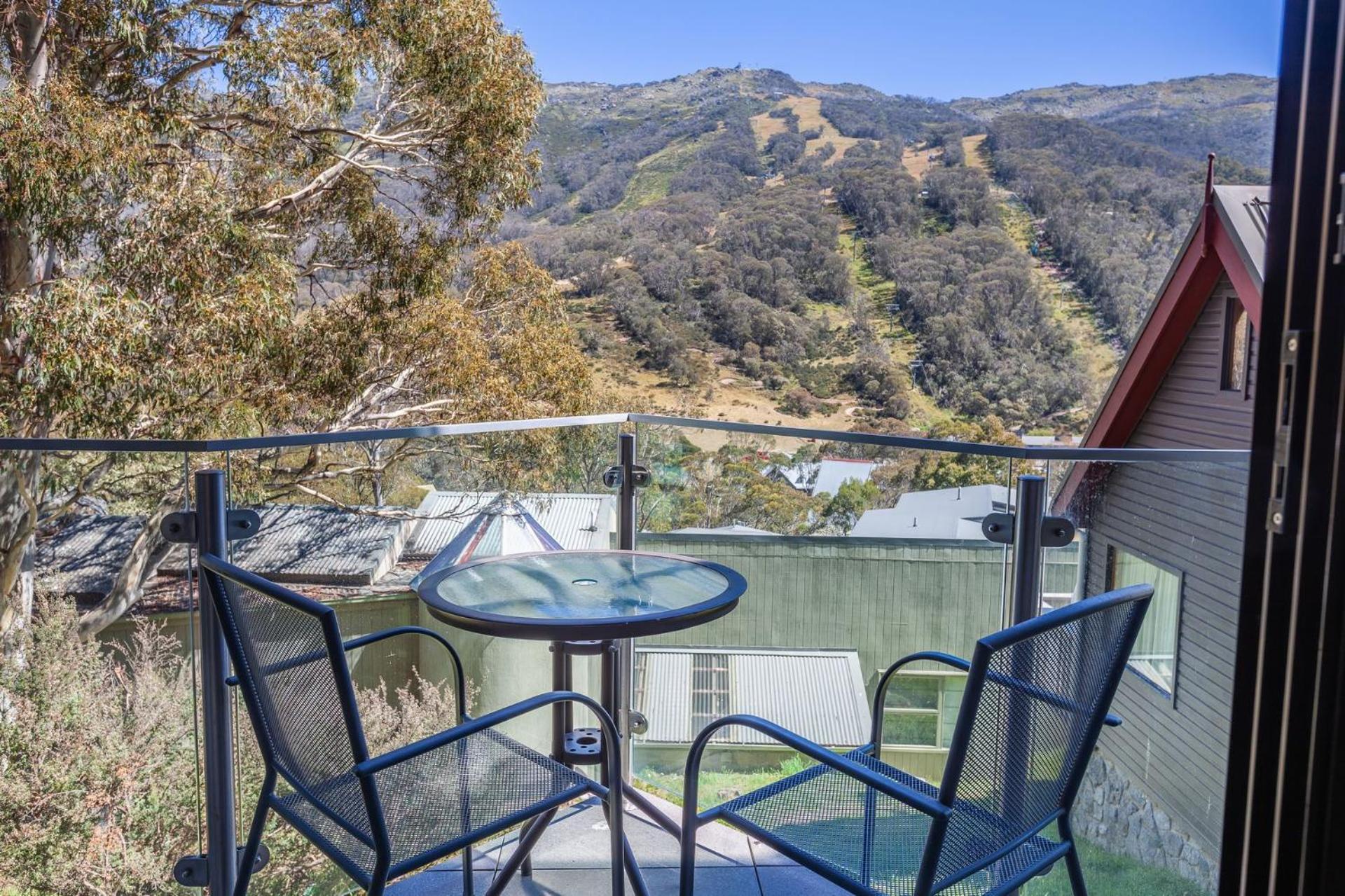 Hotel Lantern 1 Bedroom Balcony with alpine view - Image 1