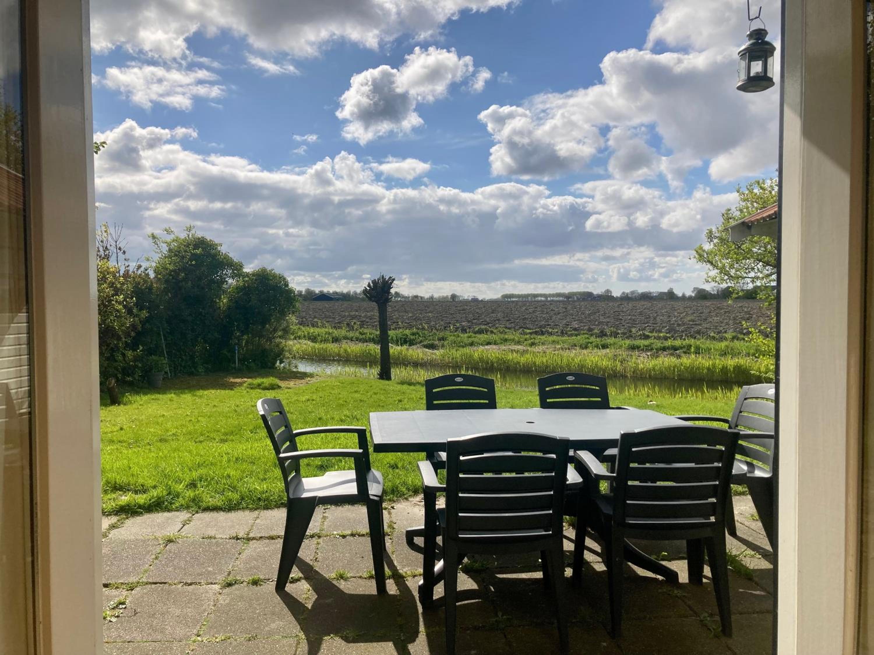 Horizon 5 pers holiday home nice view close to the National Park Lauwersmeer view 4