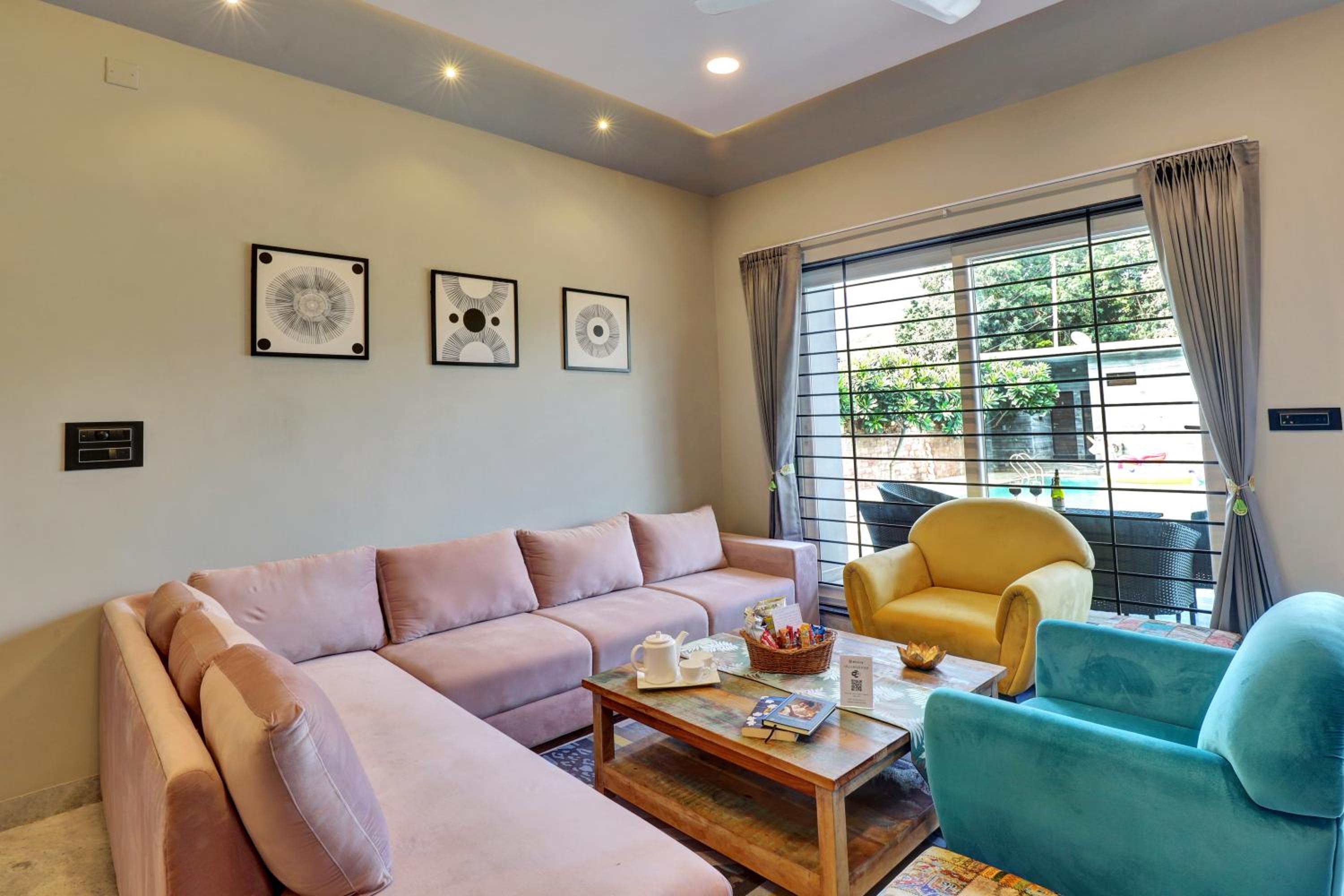 lounge