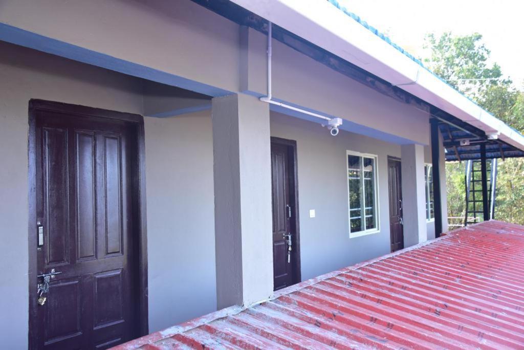 Dev's Mansion