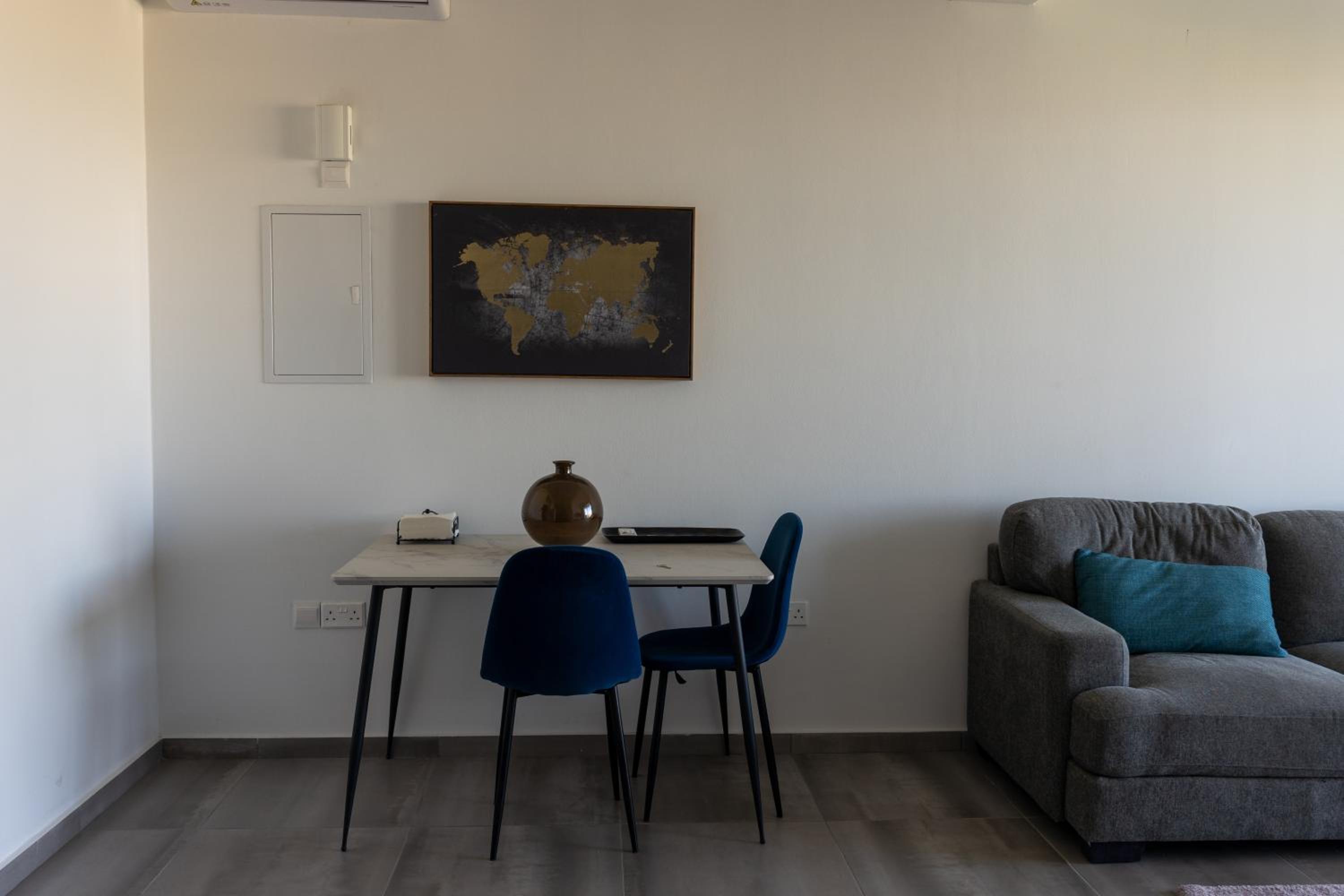 One Bedroom Whole Apartment with veranda