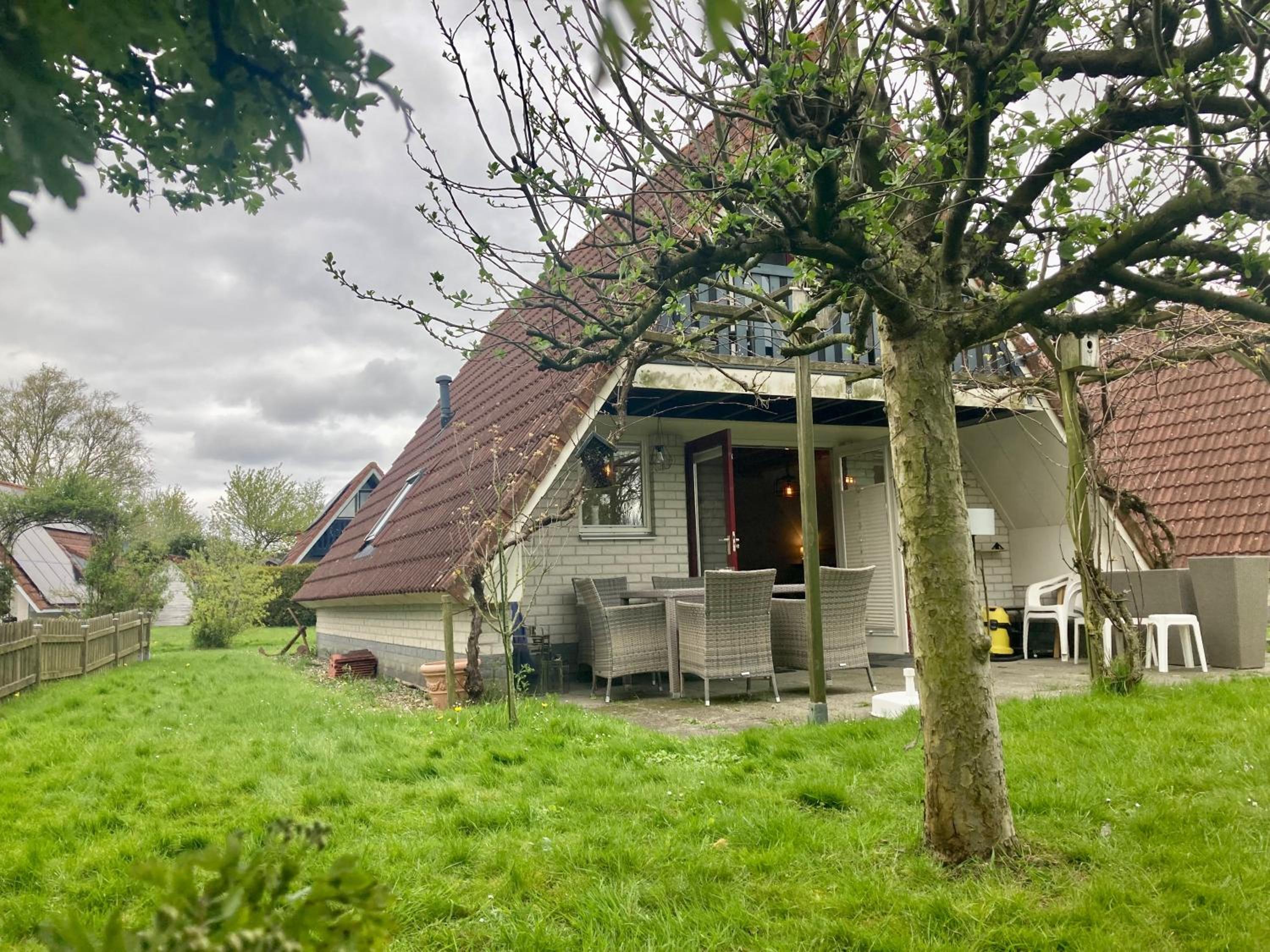 De Druif 6 pers holiday home close to the National Park Lauwersmeer view 3