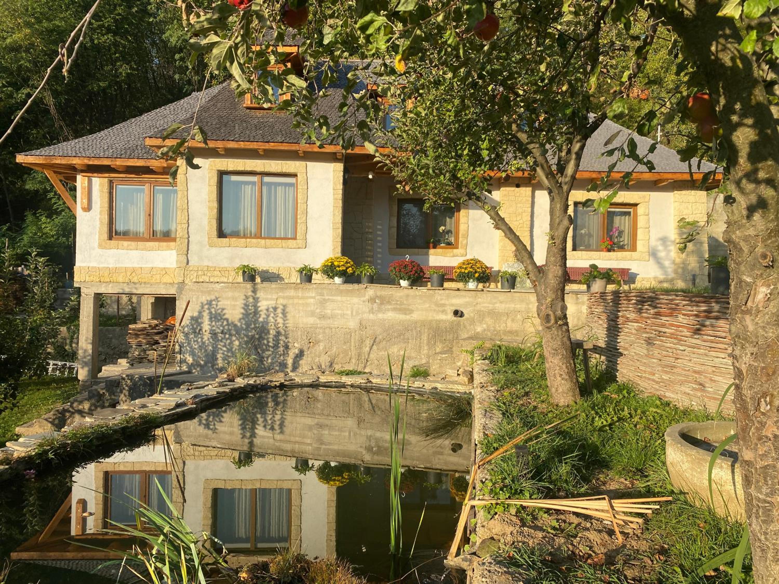 Casa cu șindrilă