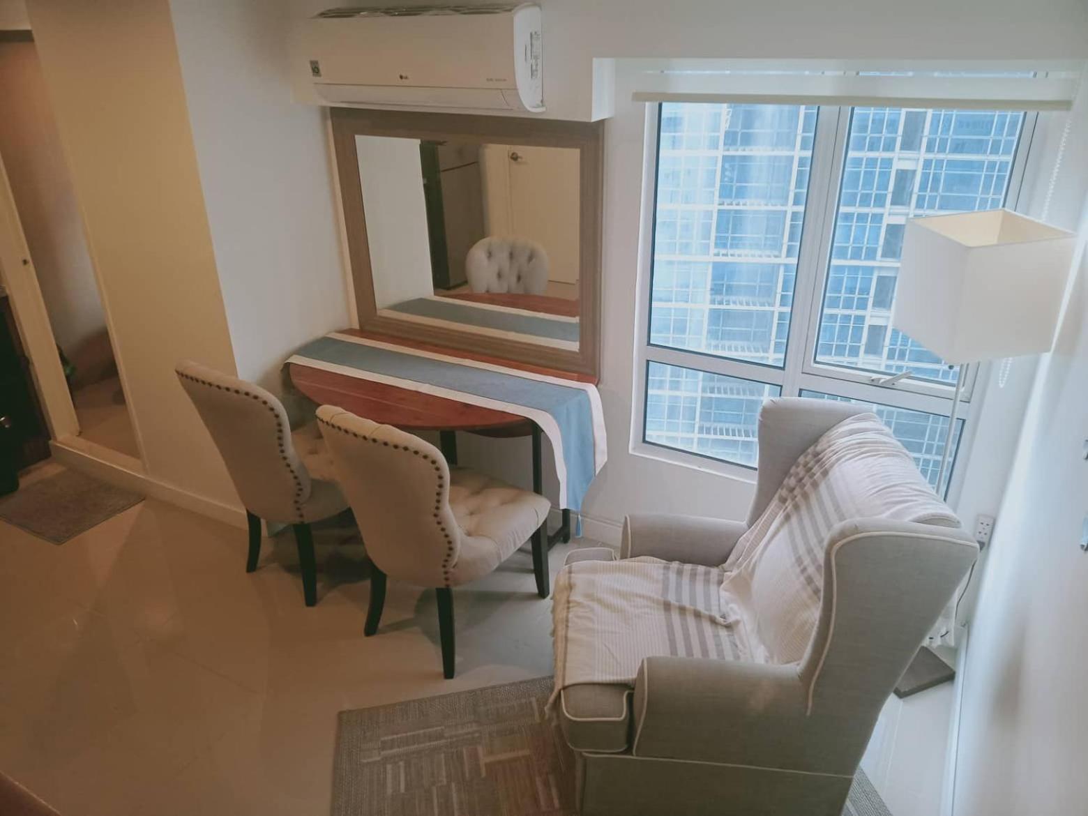 2 Bedrooms Units Forbes Area 5th Avenue BGC Center view 2