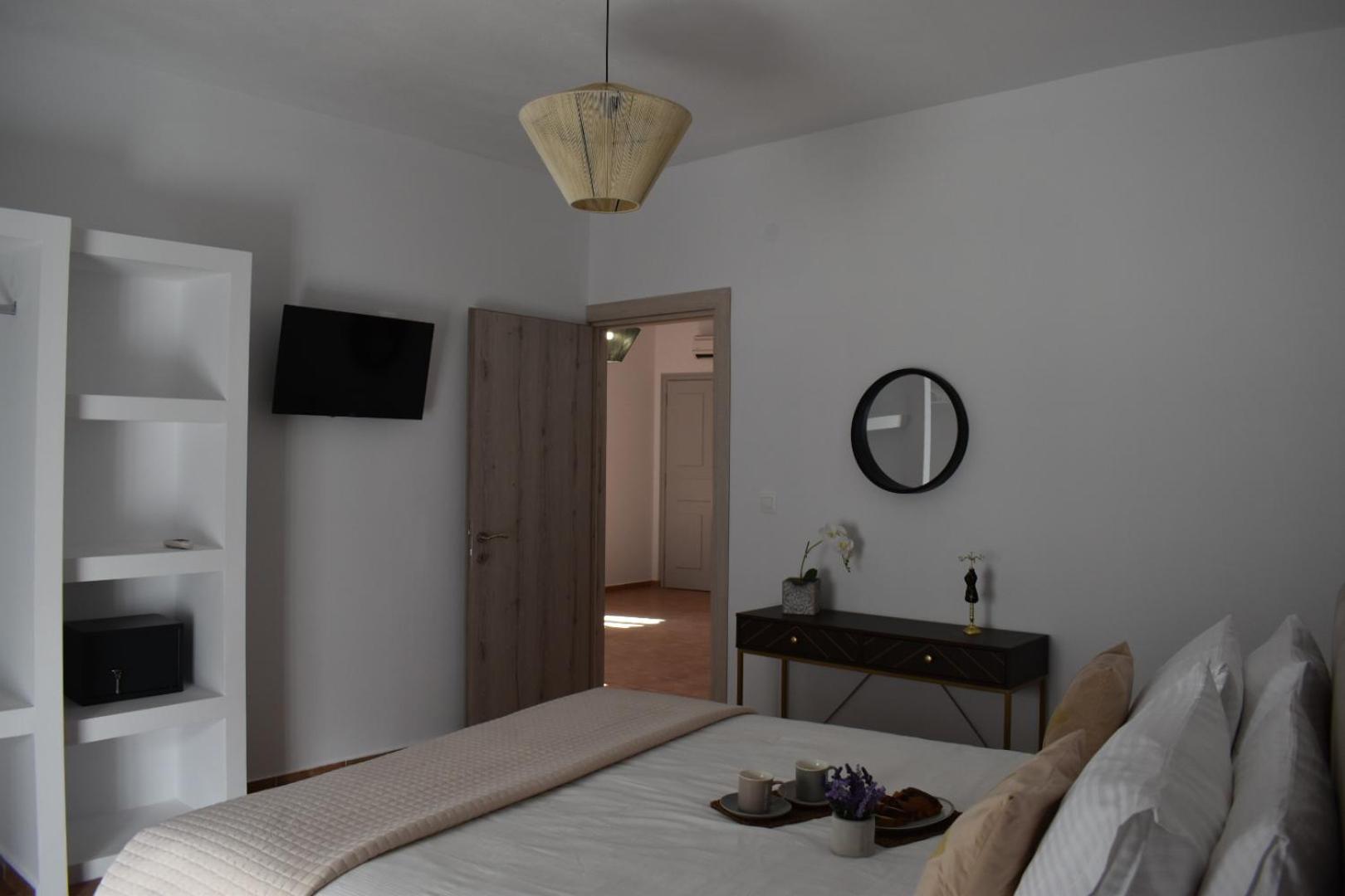 Pandora apartment