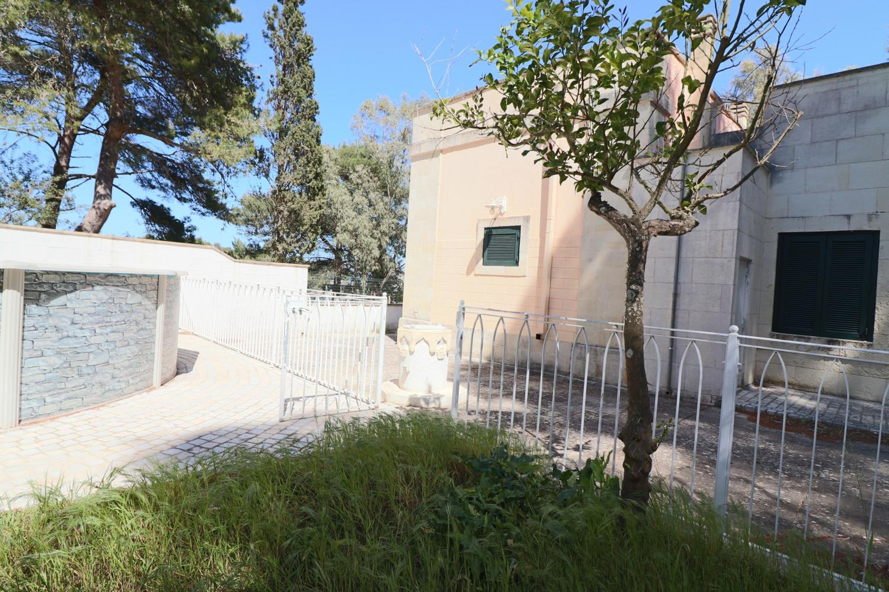 Villa on the Alimini Lakes a stones throw from the sea view 2