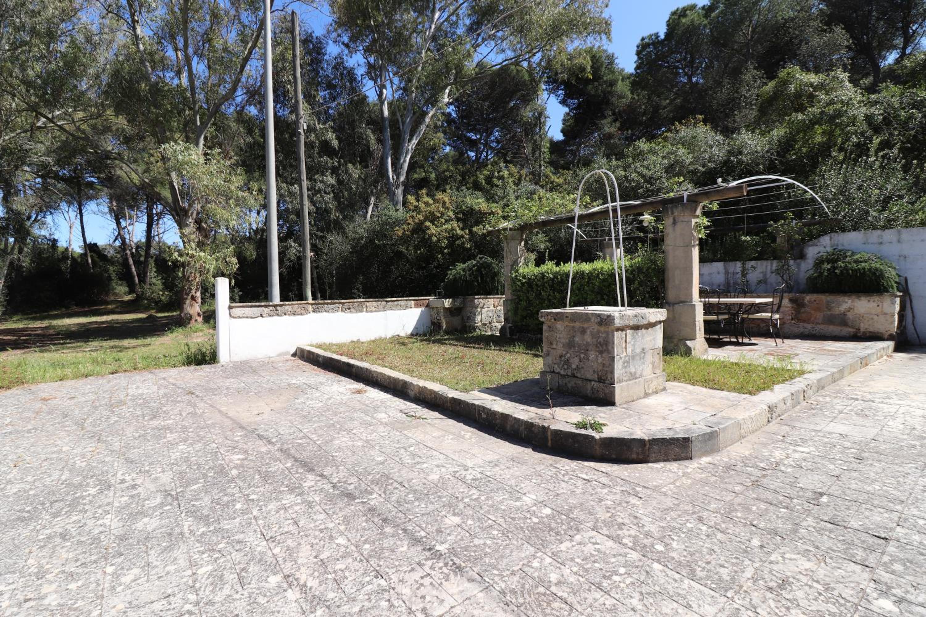 Villa on the Alimini Lakes a stones throw from the sea view 5