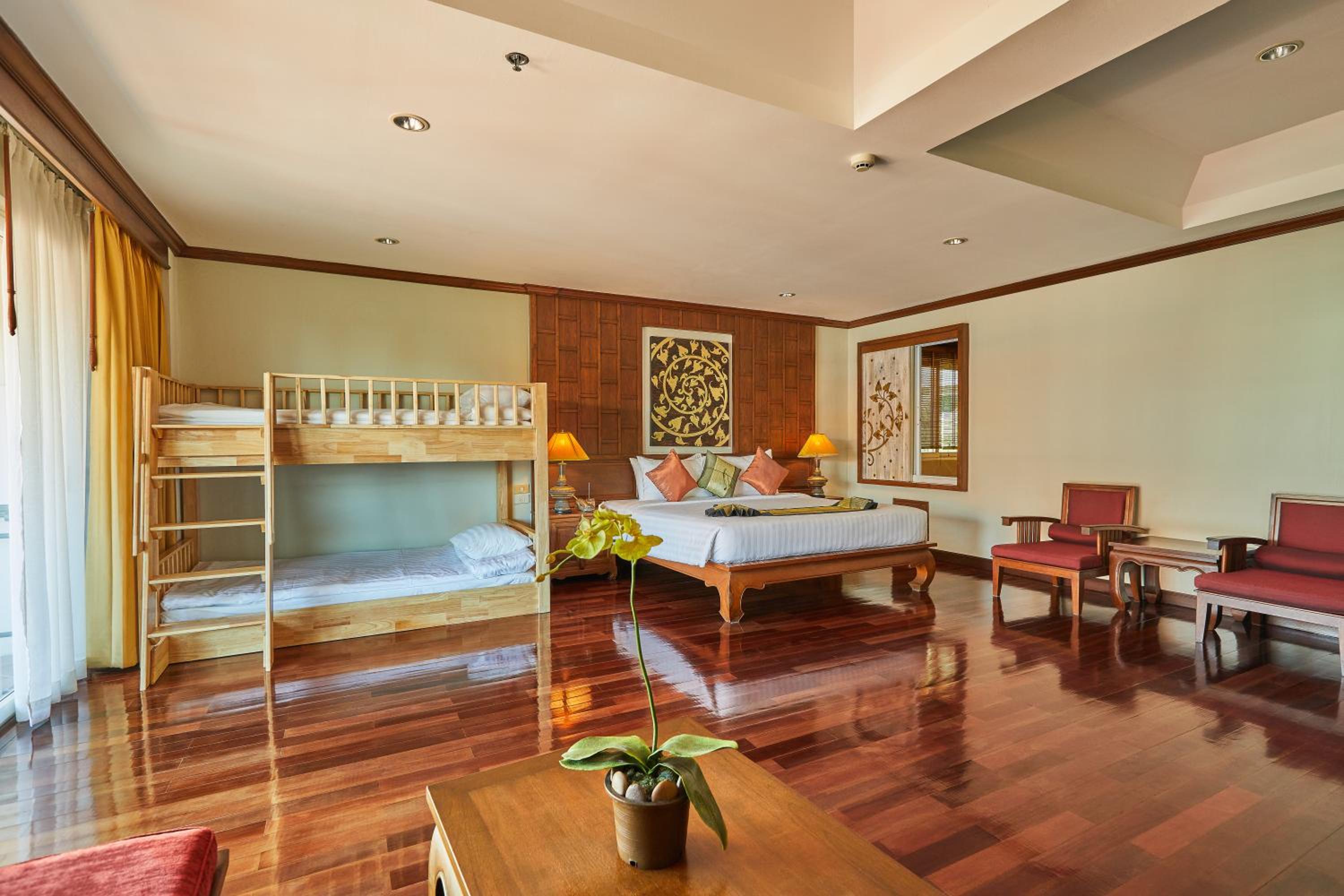 Avalon Beach Resort Pattaya