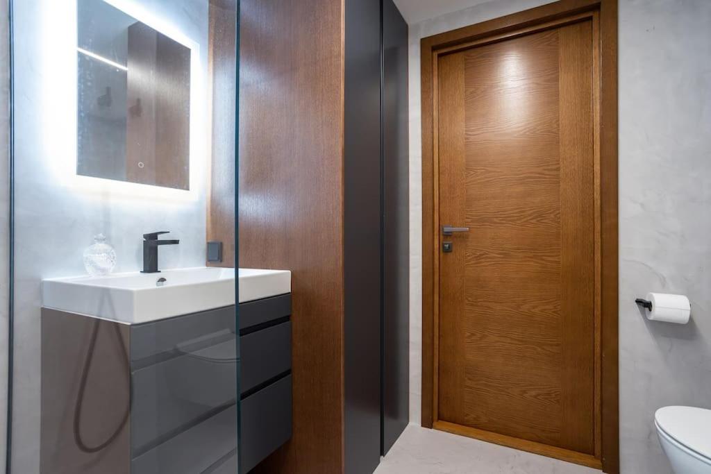 Tallinn Vacations - Amazing apartment with epic lake view! - Property Image 15