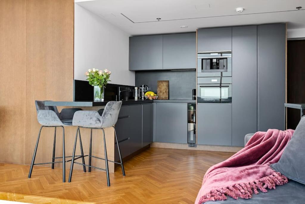 Tallinn Vacations - Amazing apartment with epic lake view! - Property Image 2