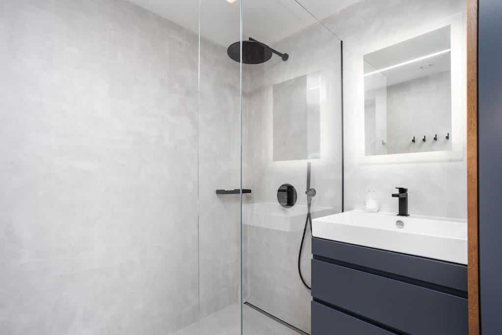 Tallinn Vacations - Amazing apartment with epic lake view! - Property Image 7