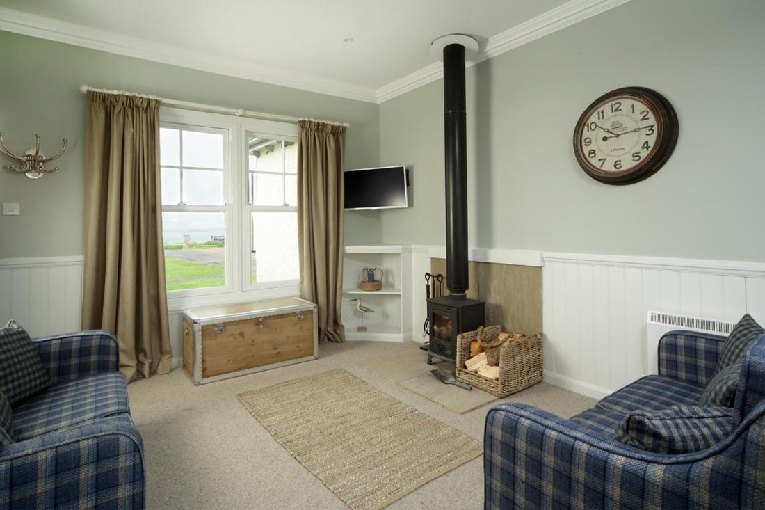 Point Cottages, Bamburgh view 2