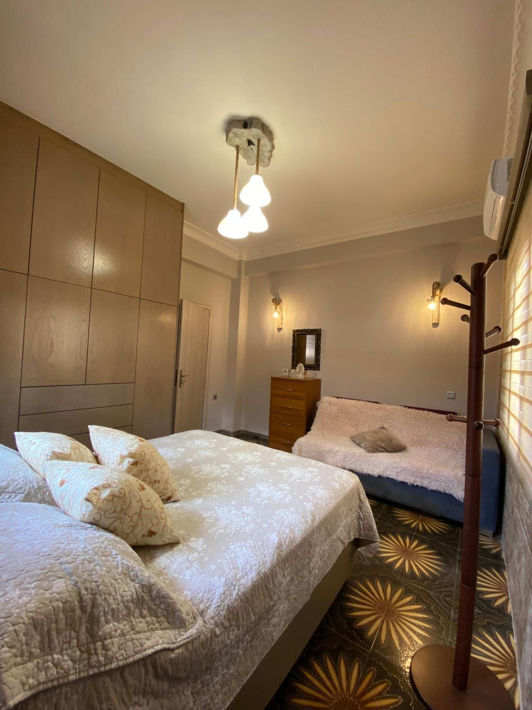 Dimitras Apartments