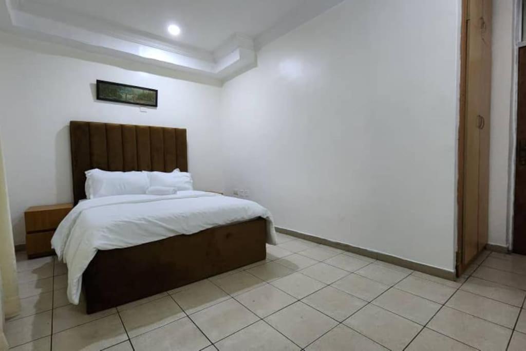 Nature views 2 bed apartment in Victoria Island view 3