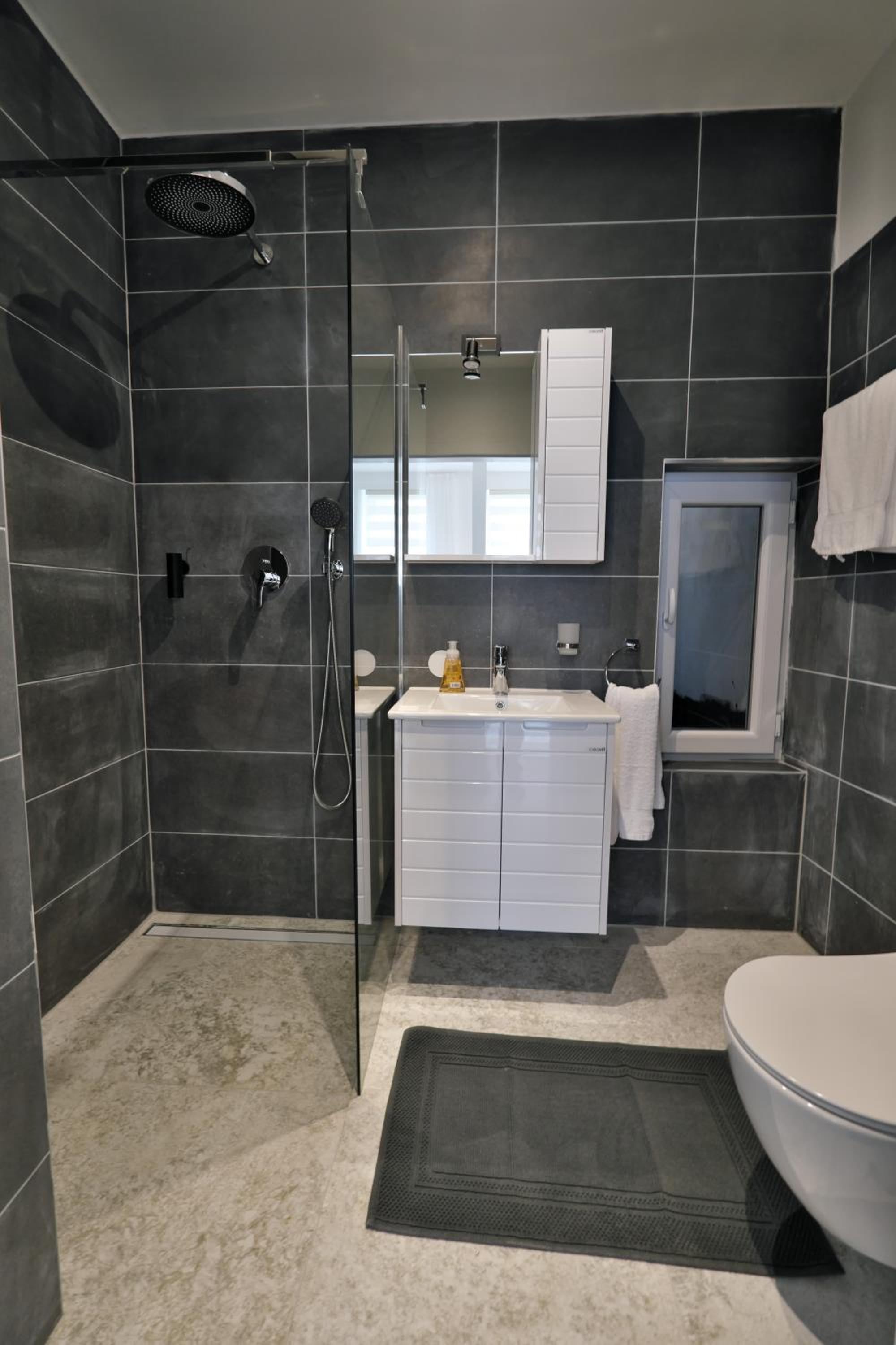 Vienna Lotus Apartments