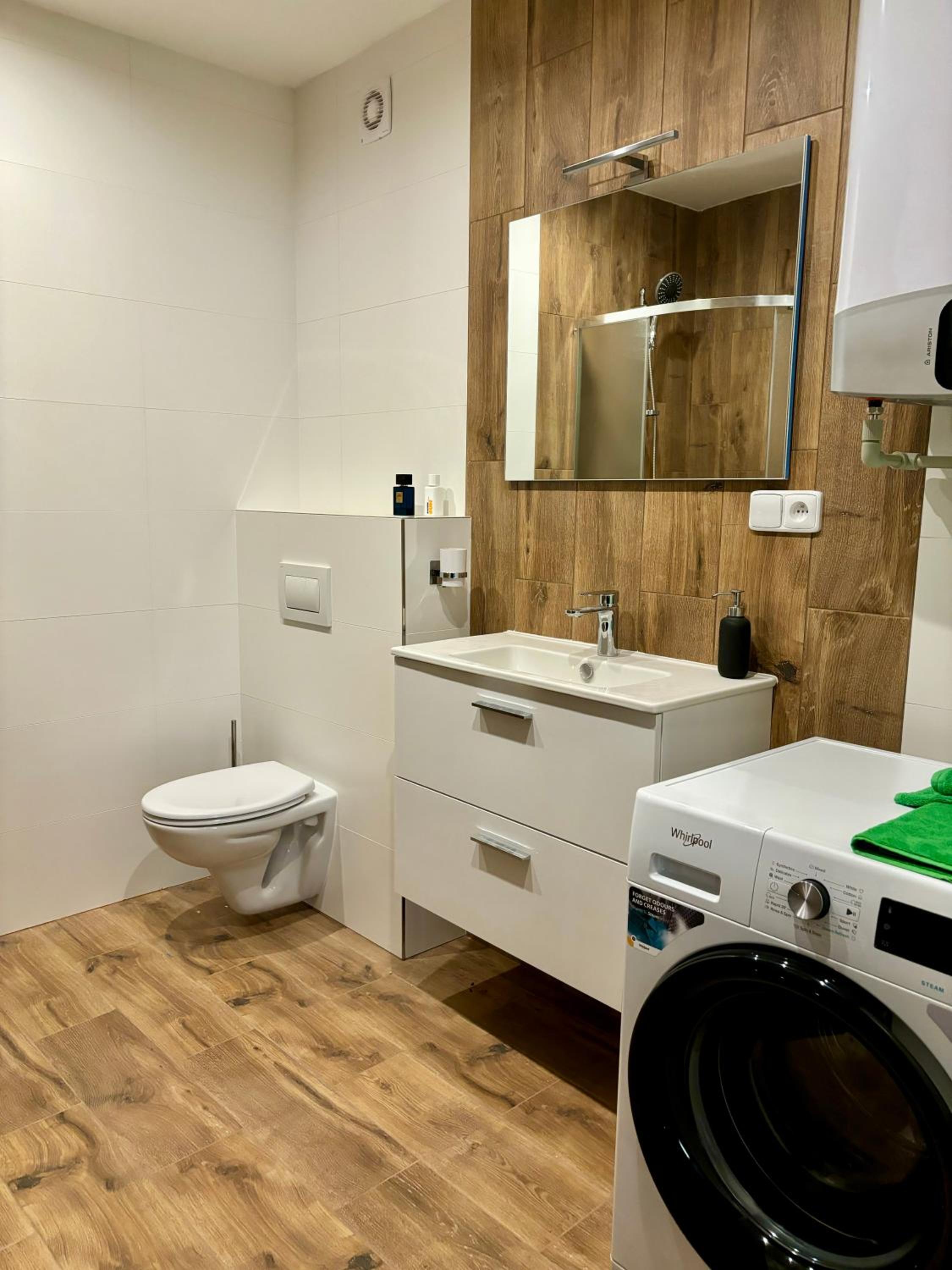 Remote Work Friendly Zahradní apartmán u jezera