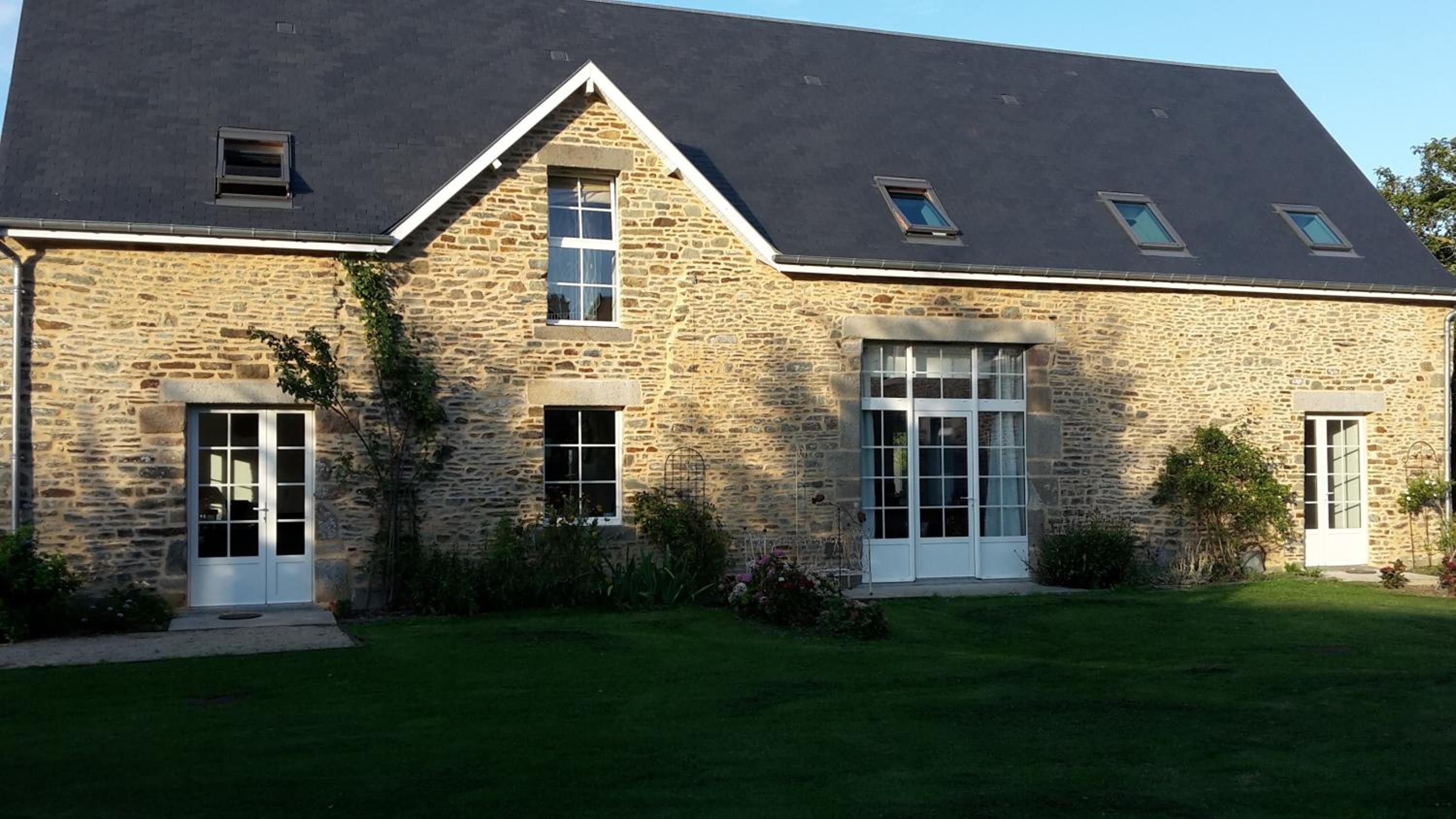 Maison Leonard view 2