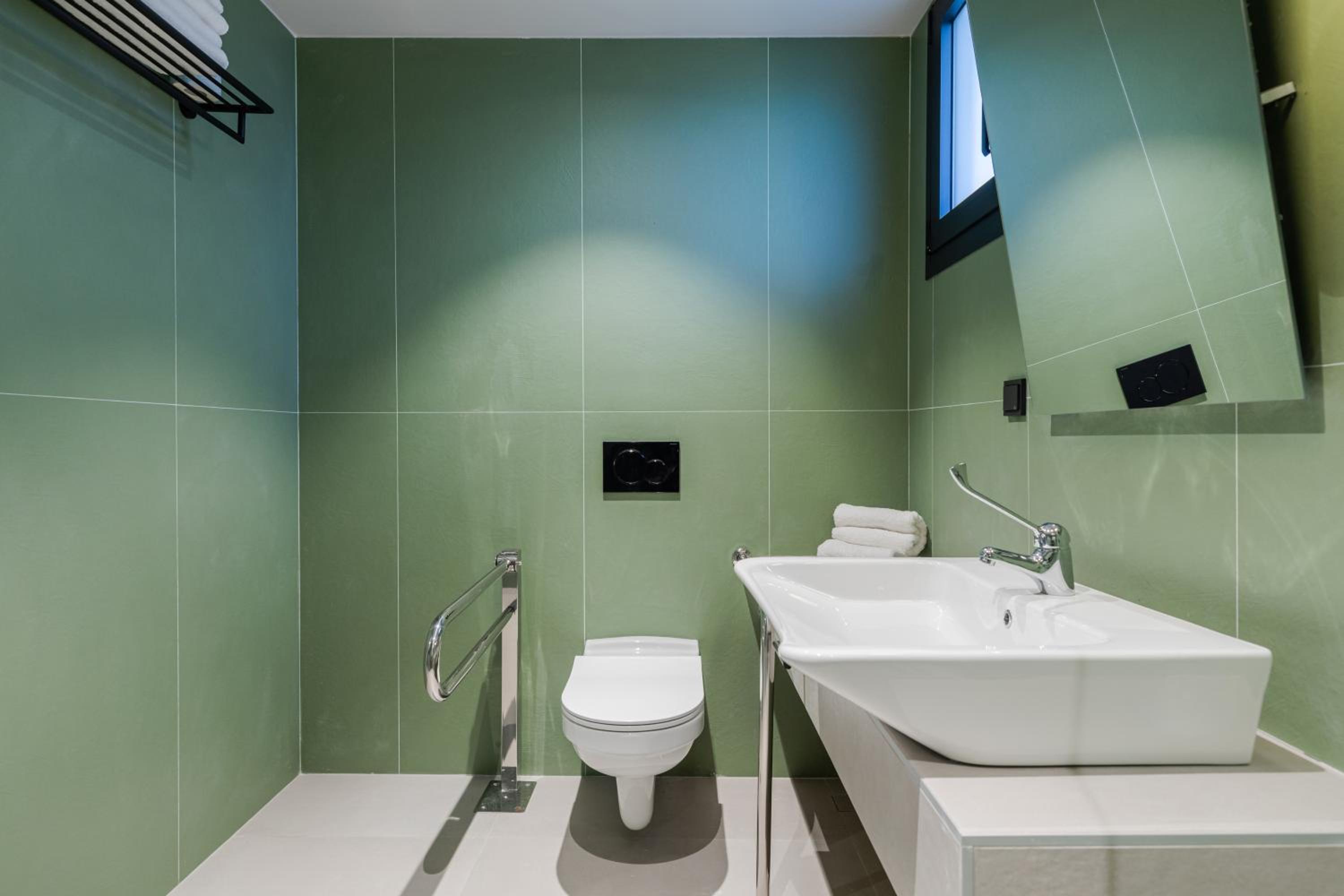 The 8 Suites