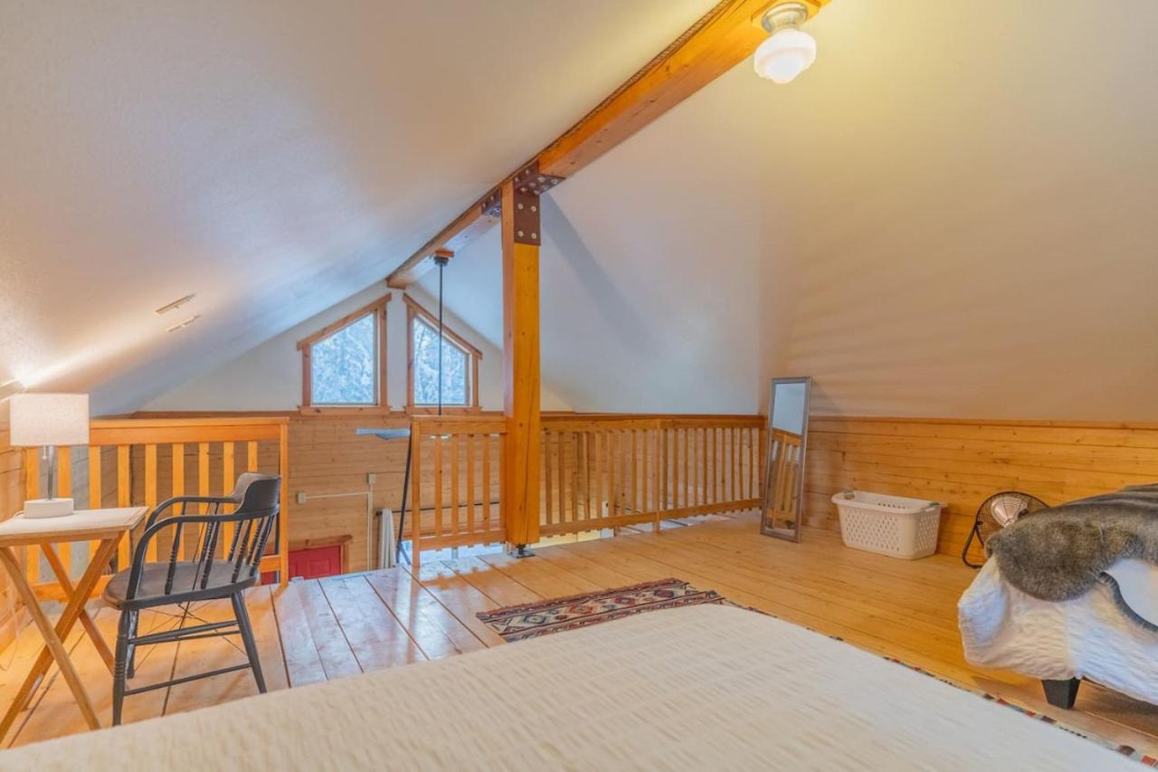 Iniakuk Forest Cabin