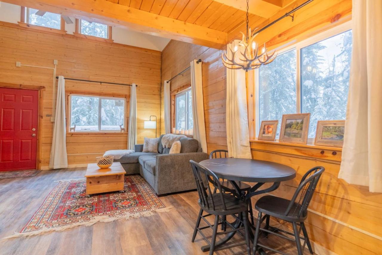 Iniakuk Forest Cabin