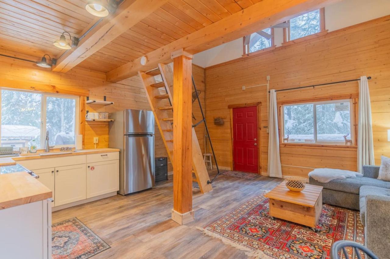 Iniakuk Forest Cabin
