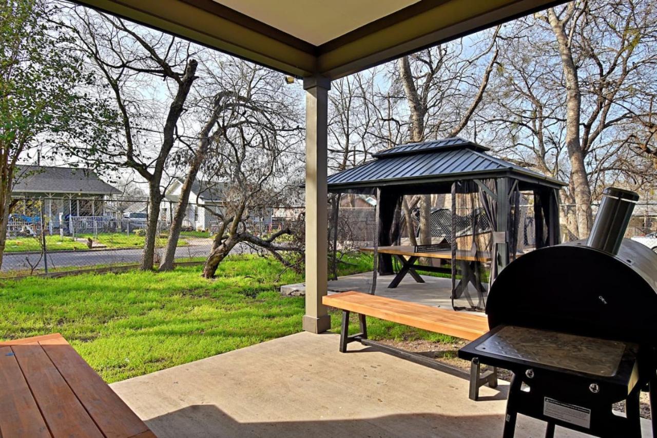 Stunning 6 Bedroom Near Downtown