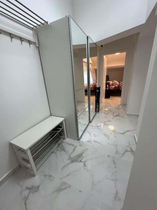 Cozy apartment in Monaco center view 2