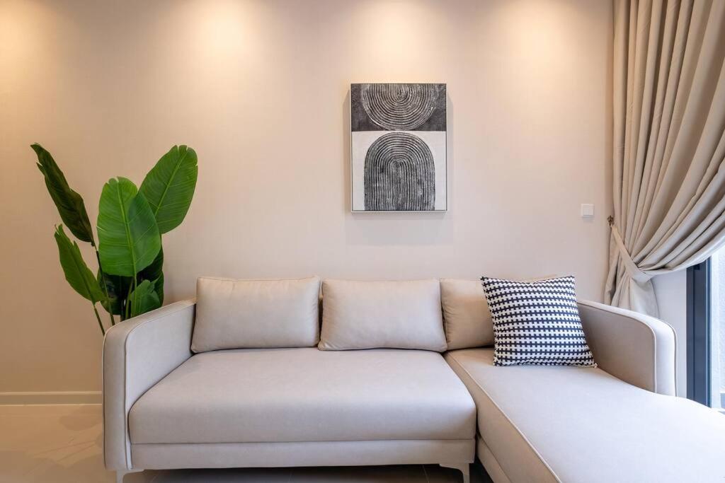 Linked Bridge to Sunway Velocity Mall 4BR MRT 中文房东