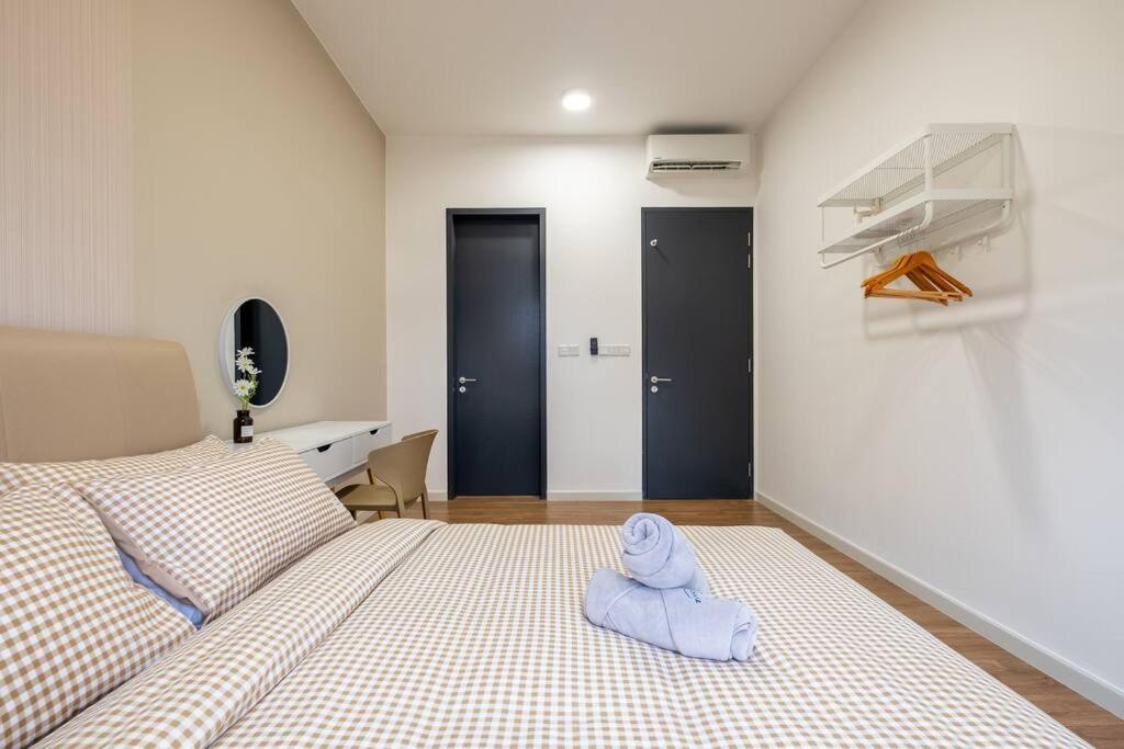 Linked Bridge to Sunway Velocity Mall 4BR MRT 中文房东