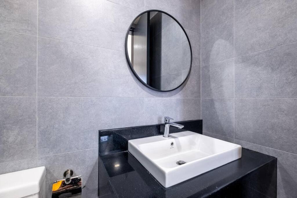 Linked Bridge to Sunway Velocity Mall 4BR MRT 中文房东