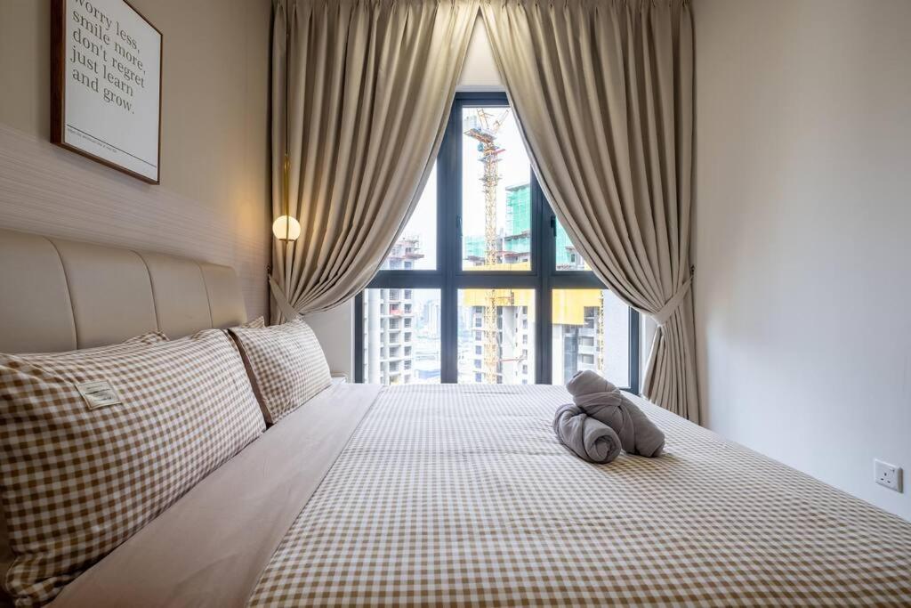 Linked Bridge to Sunway Velocity Mall 4BR MRT 中文房东