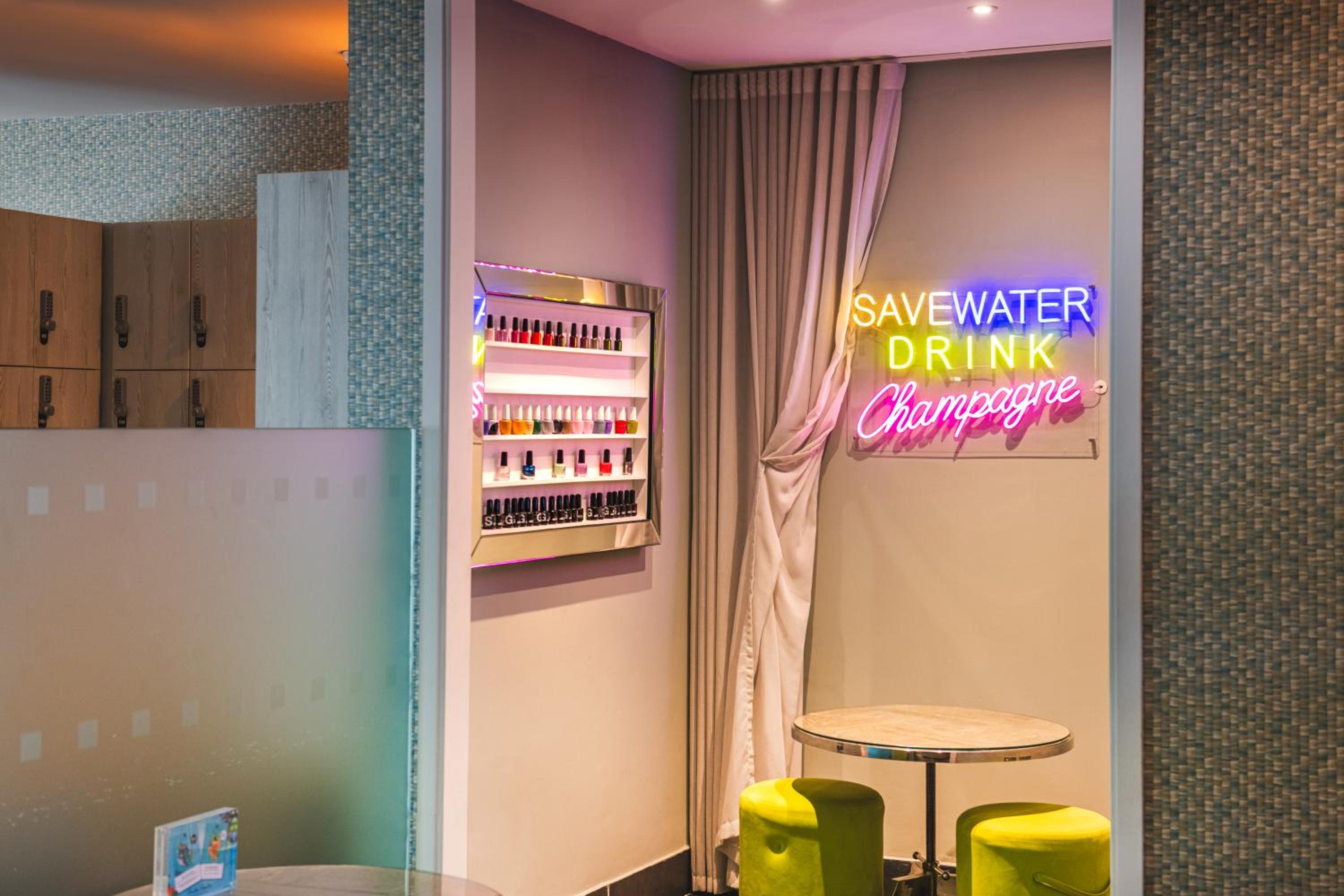 Guildford Vacations - Harbour Hotel  Spa Guildford - Property Image 36