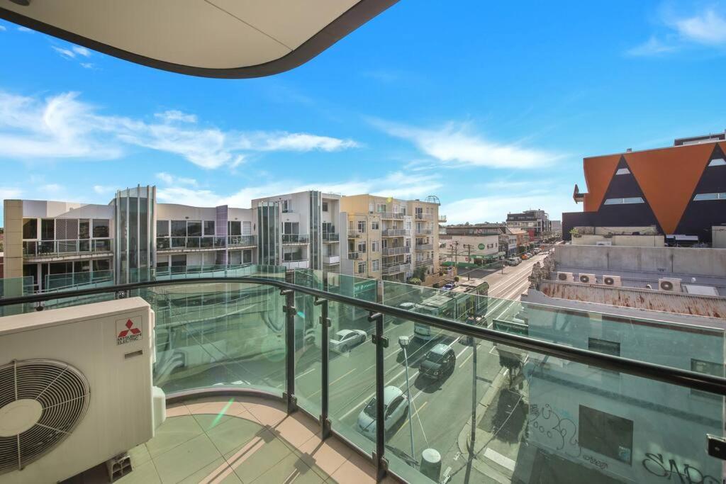 Top Location 2 BR Apt Amazing View & Free parking
