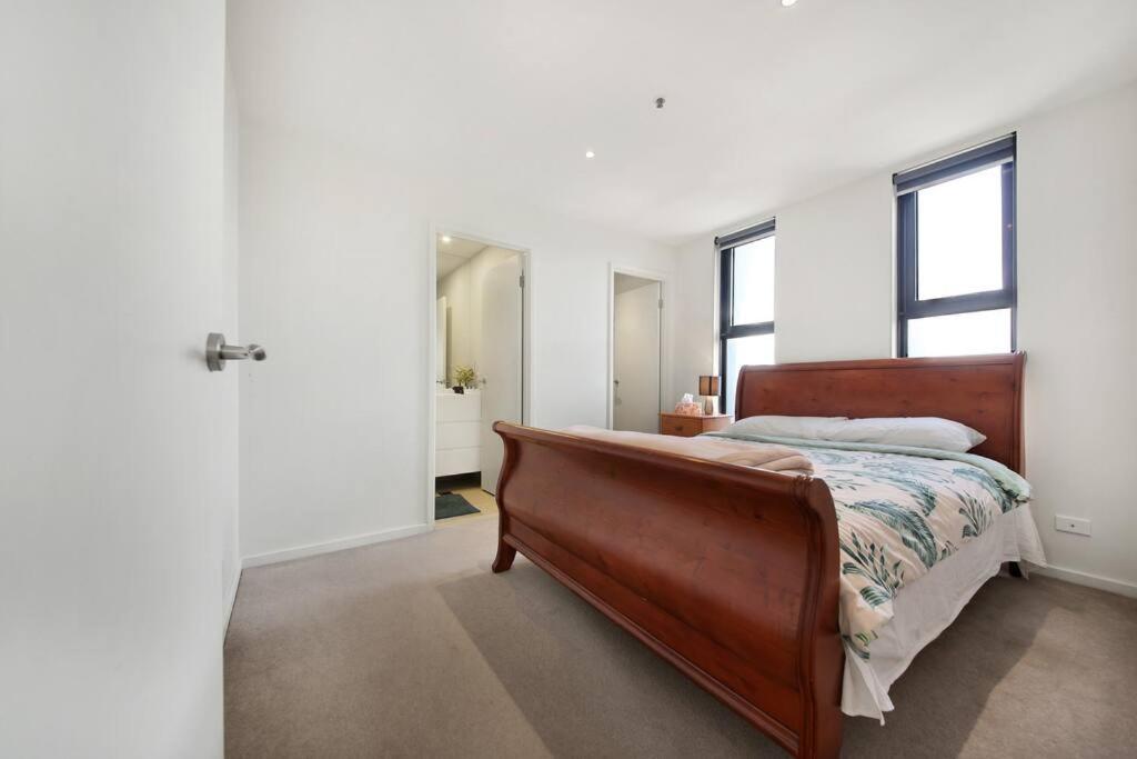 Top Location 2 BR Apt Amazing View & Free parking